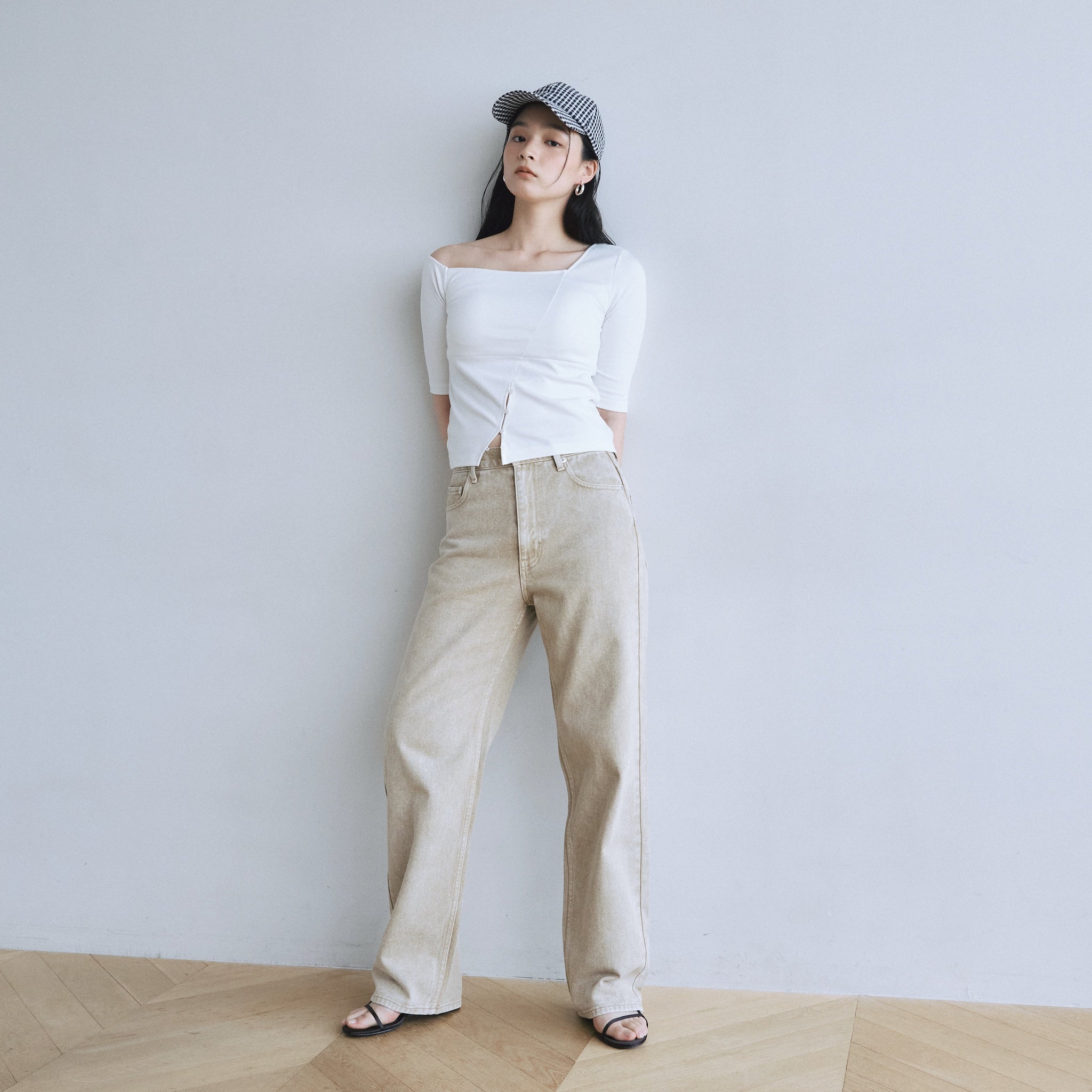 Padded Mofty Asymmetric Half Sleeve