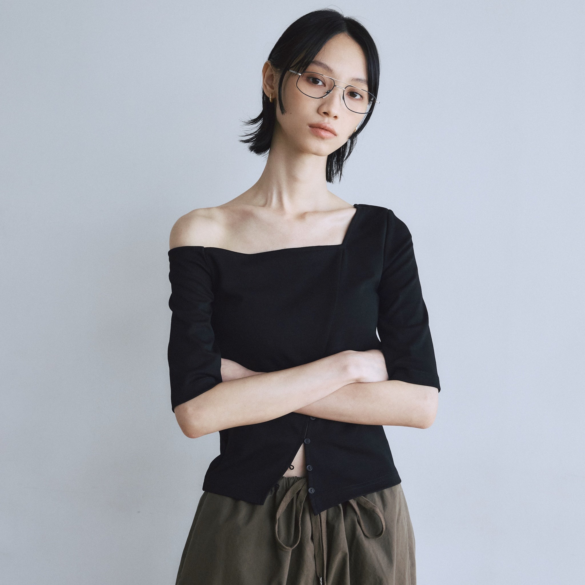 Padded Mofty Asymmetric Half Sleeve