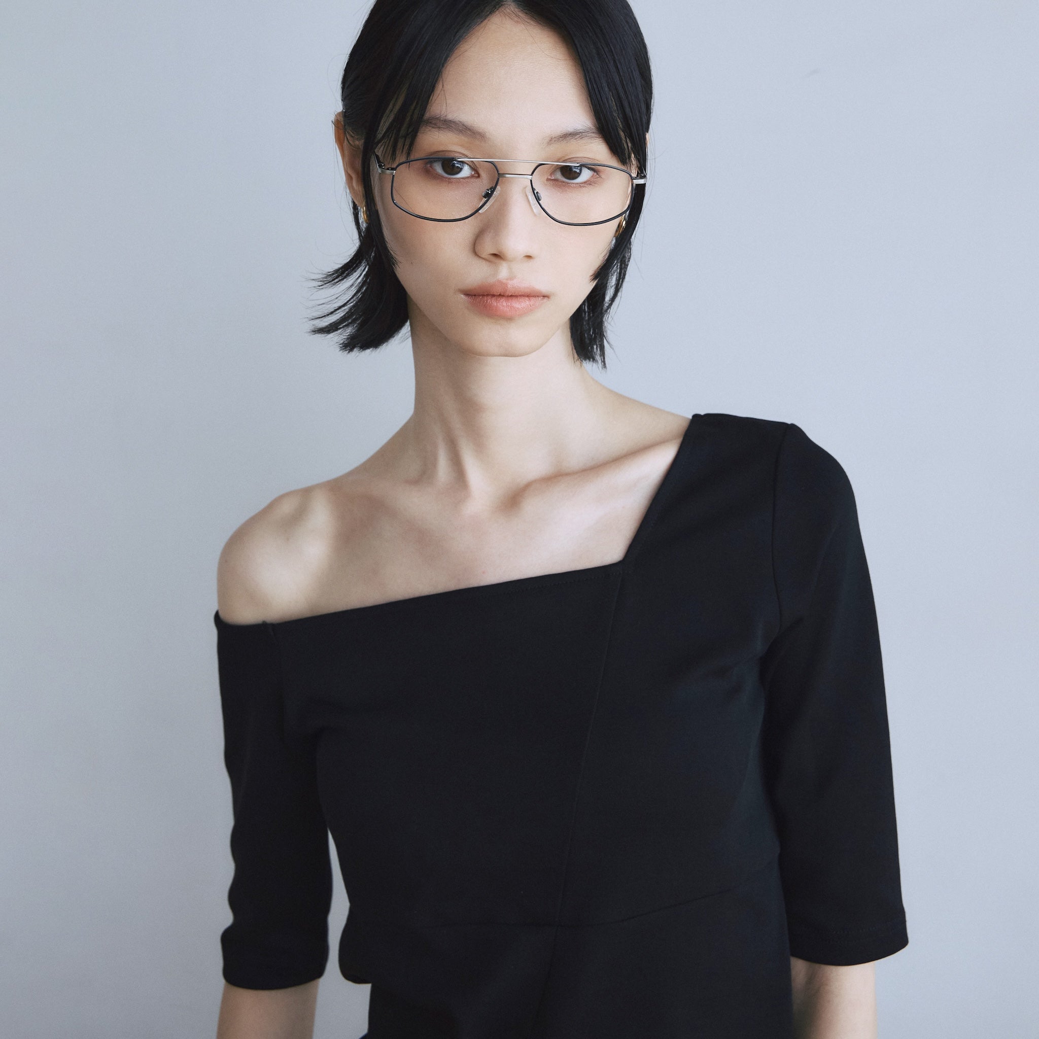 Padded Mofty Asymmetric Half Sleeve