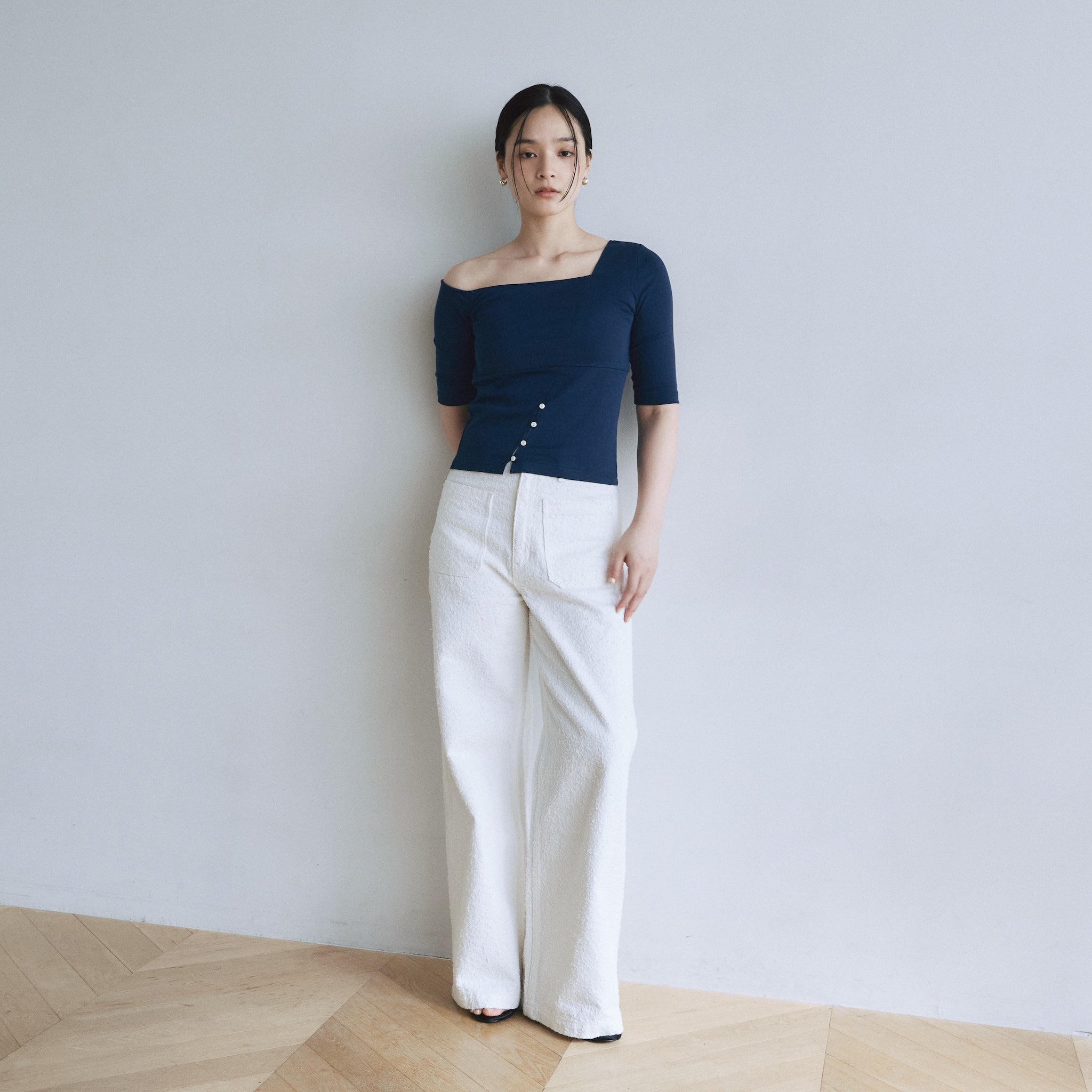 Padded Mofty Asymmetric Half Sleeve