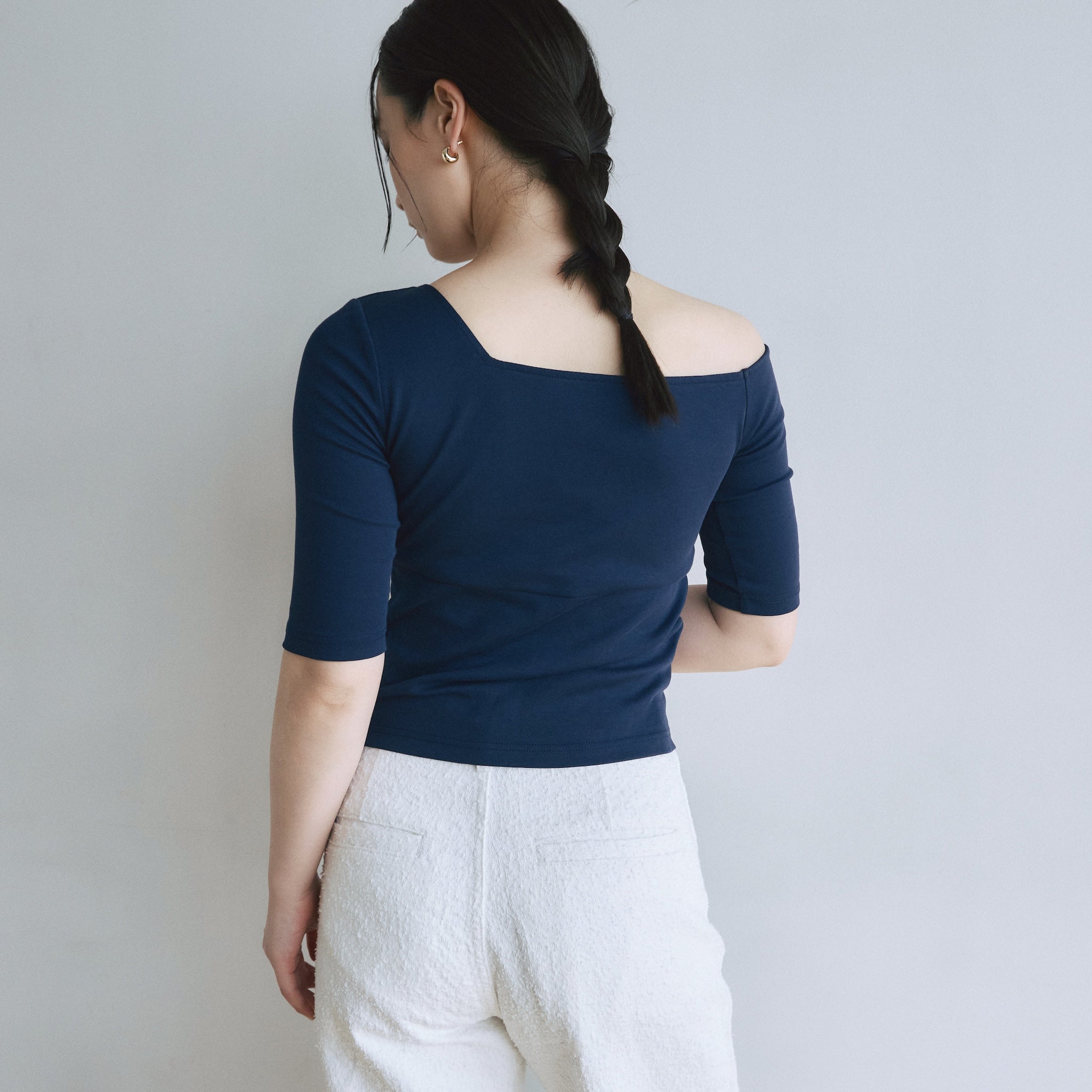 Padded Mofty Asymmetric Half Sleeve
