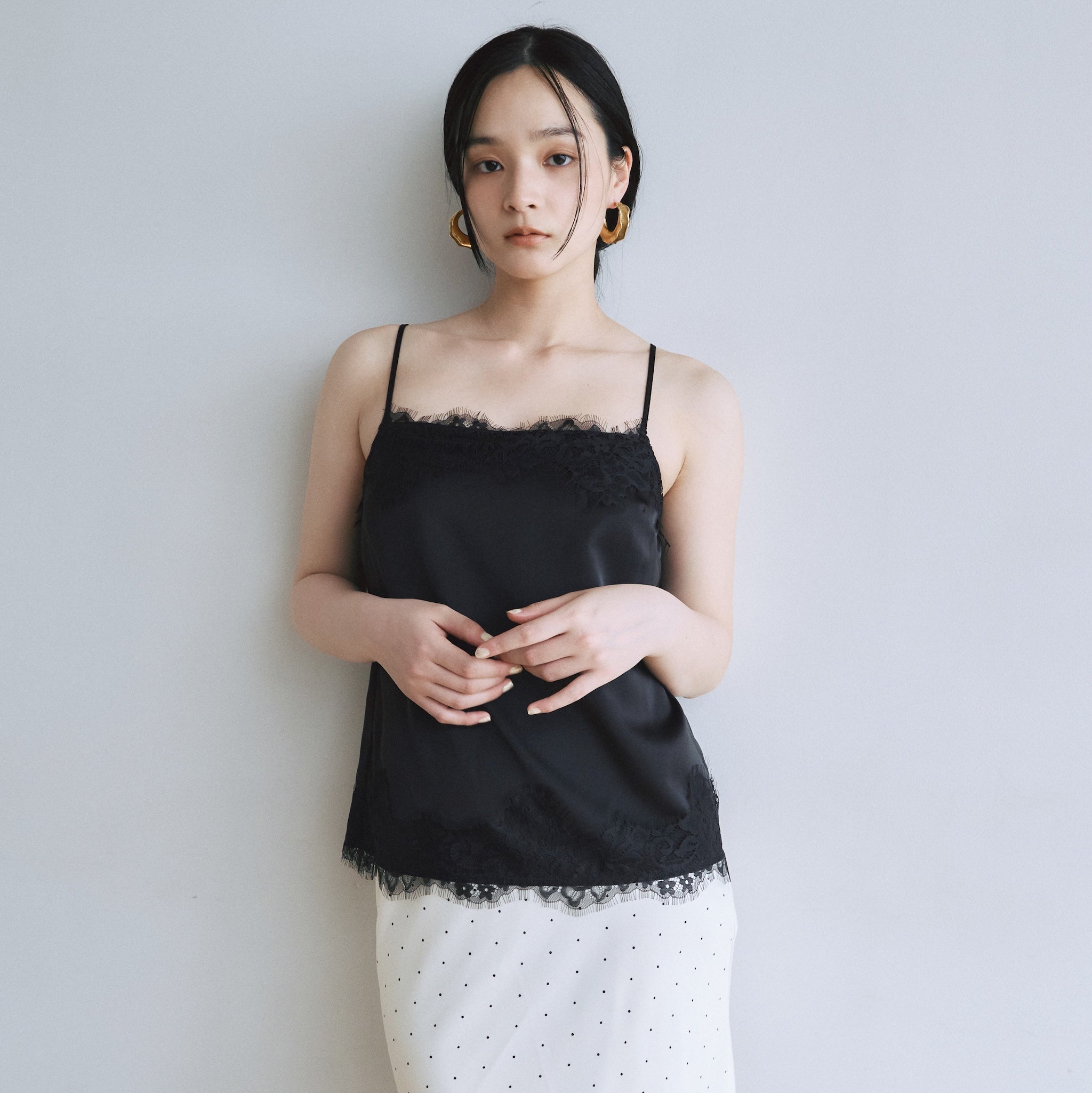 パッドin Lacy Satinキャミソール