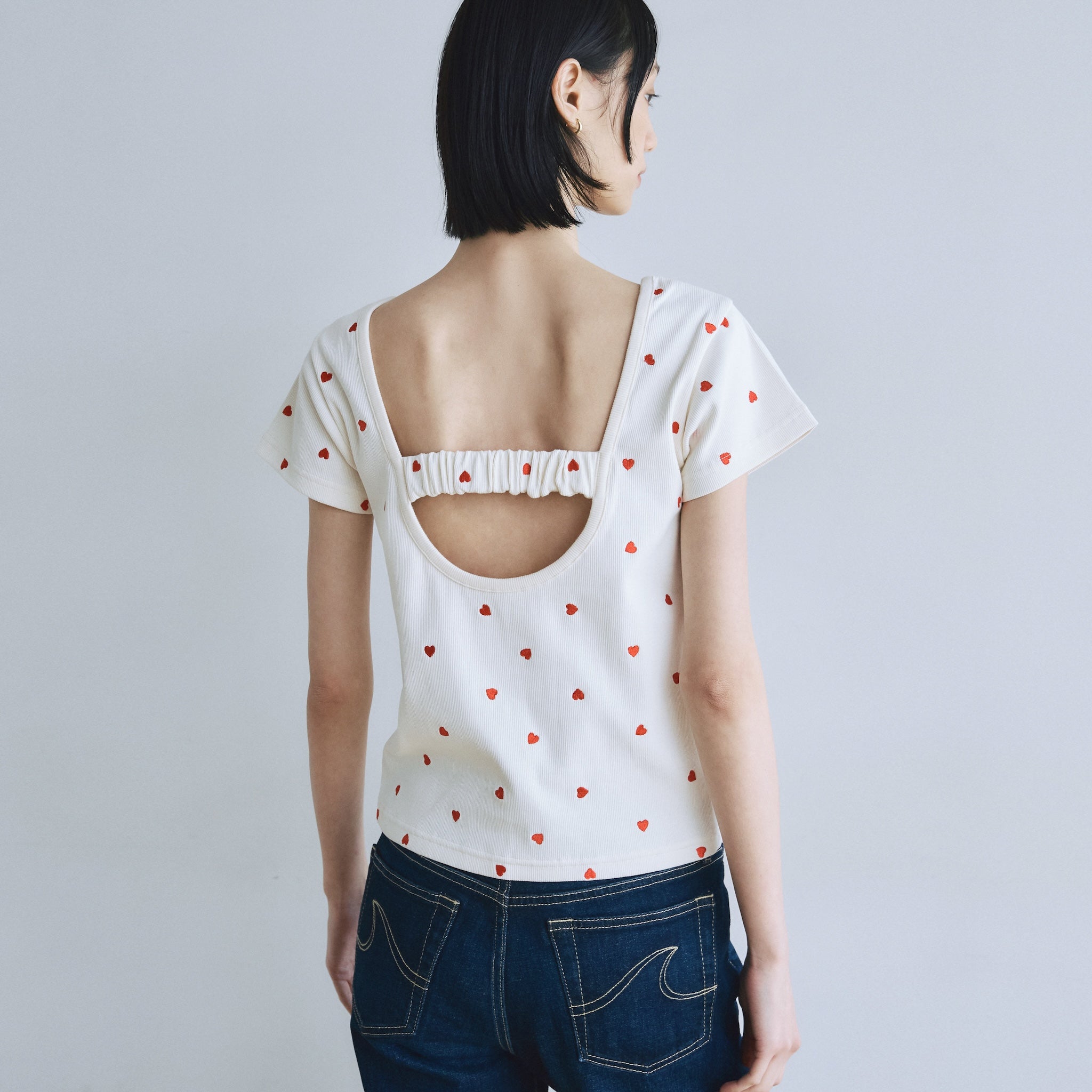 Heart emb back open RIBトップス