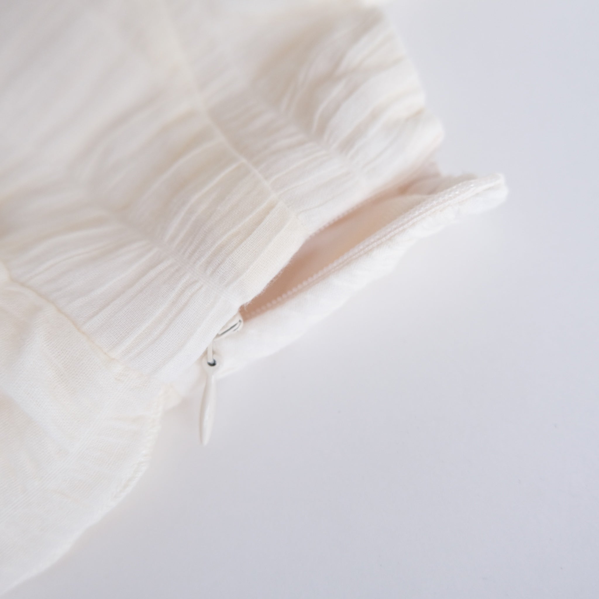 Padded Hang Fin Frill Camisole