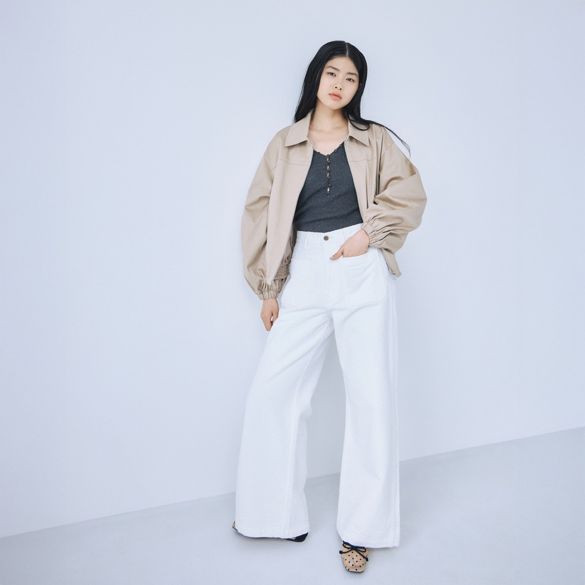 Round sleeve curvy blouson