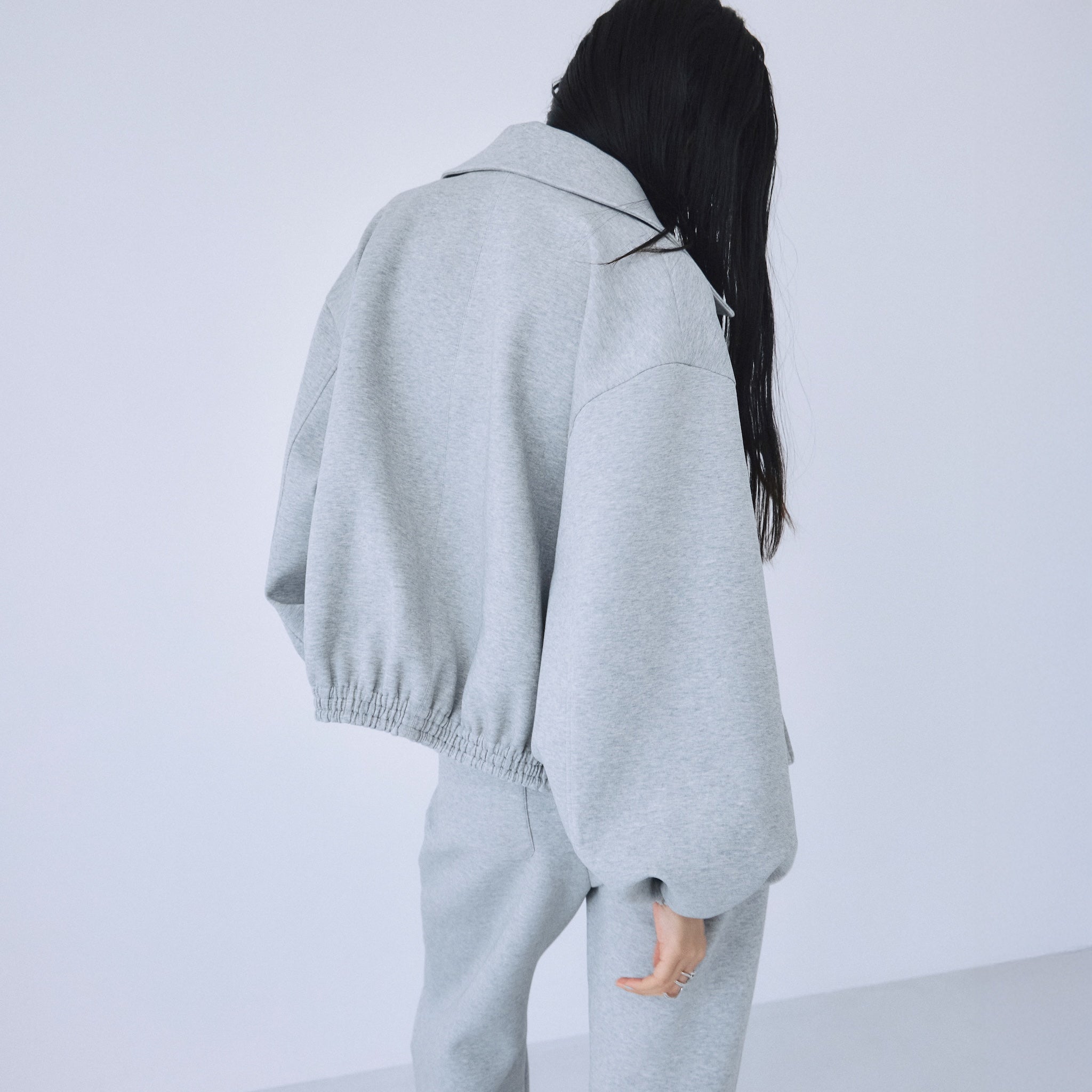 Round sleeve curvy blouson