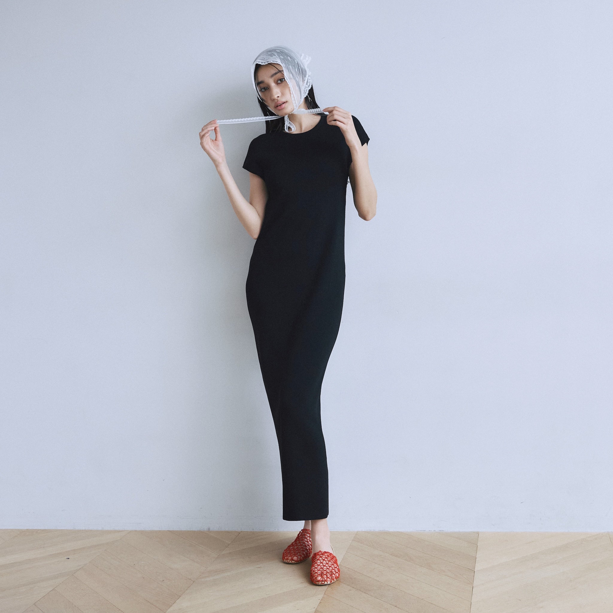 Cup-in Back Hole Knit French Dress