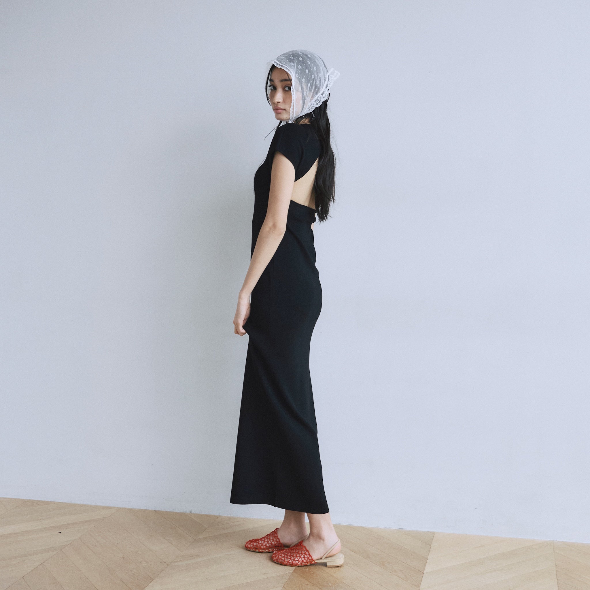 Cup-in Back Hole Knit French Dress