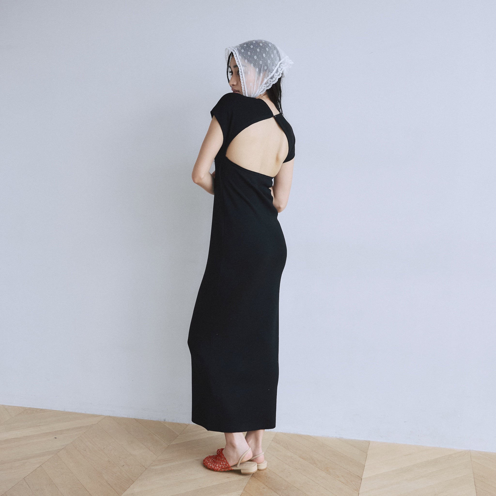 Cup-in Back Hole Knit French Dress