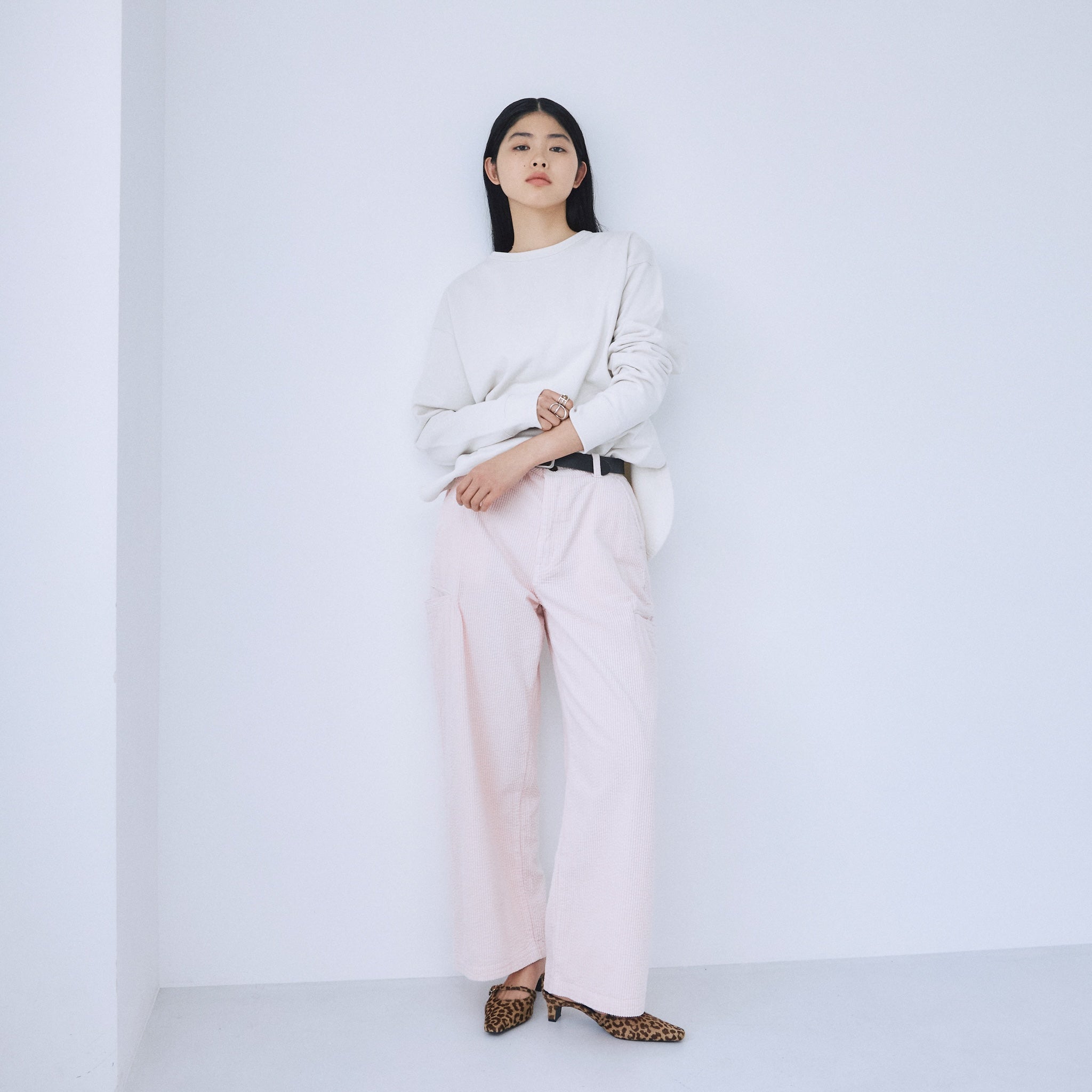 Leg pocket corduroy pants