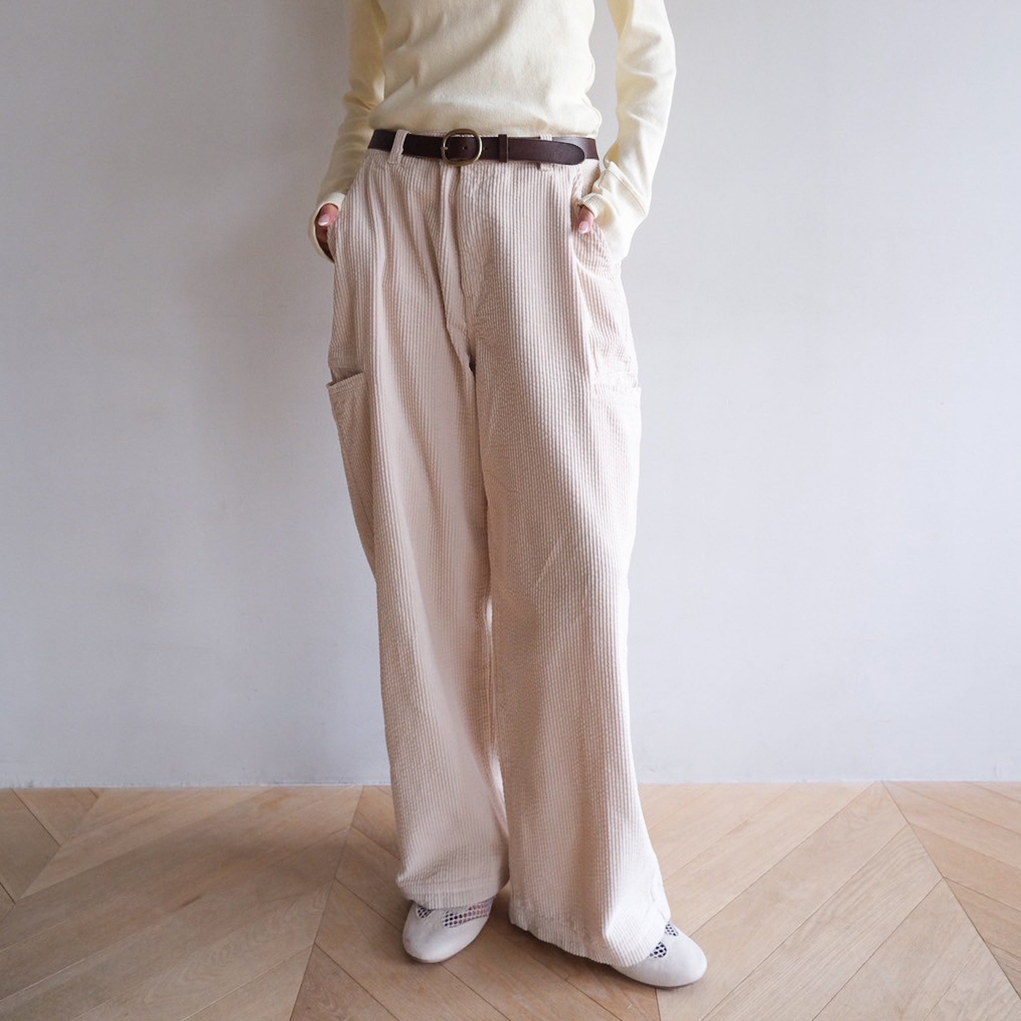 Leg pocket corduroy pants