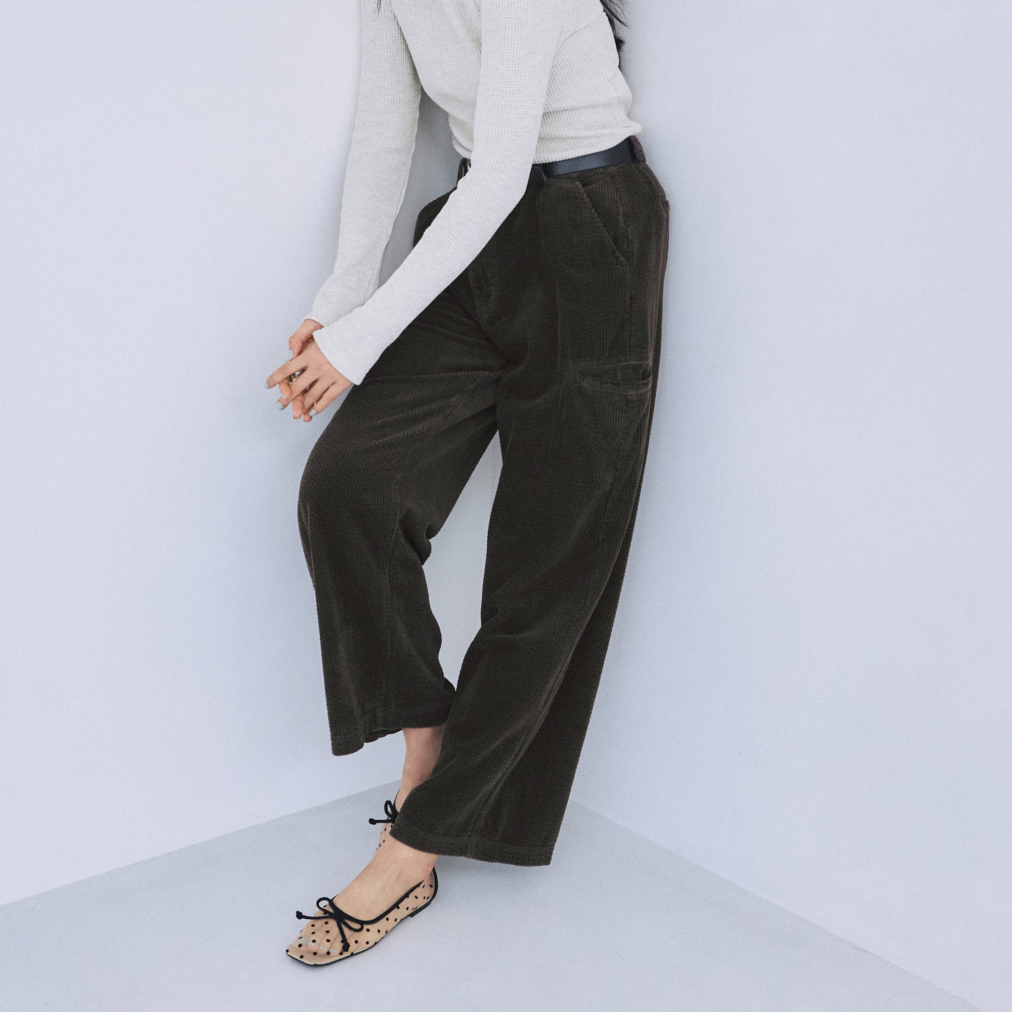 Leg pocket corduroy pants