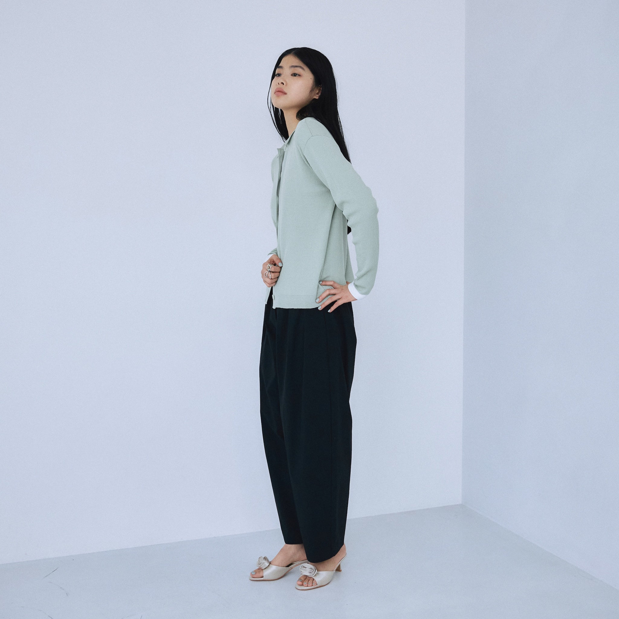 Cotton nylon 3-tuck pants