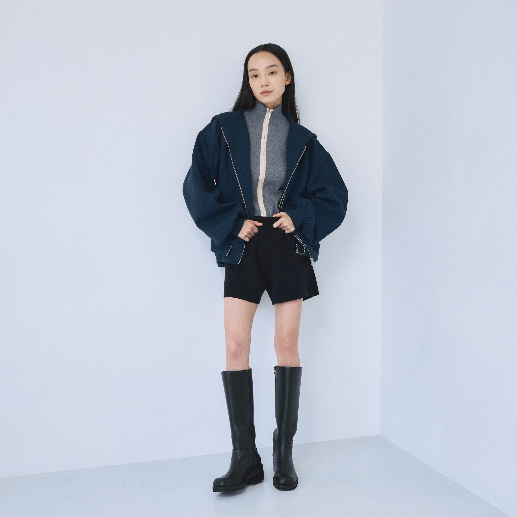 Smooth Jacquard Tuck Shorts