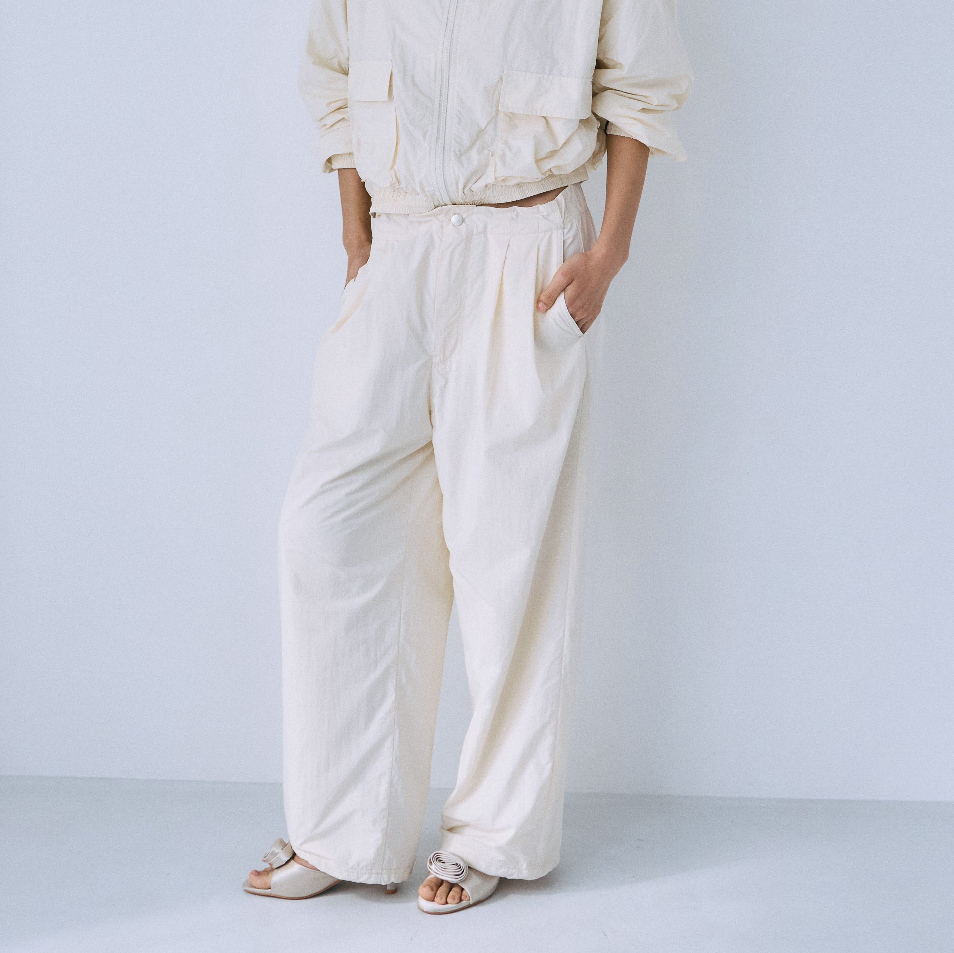 2tuckドロストパンツ