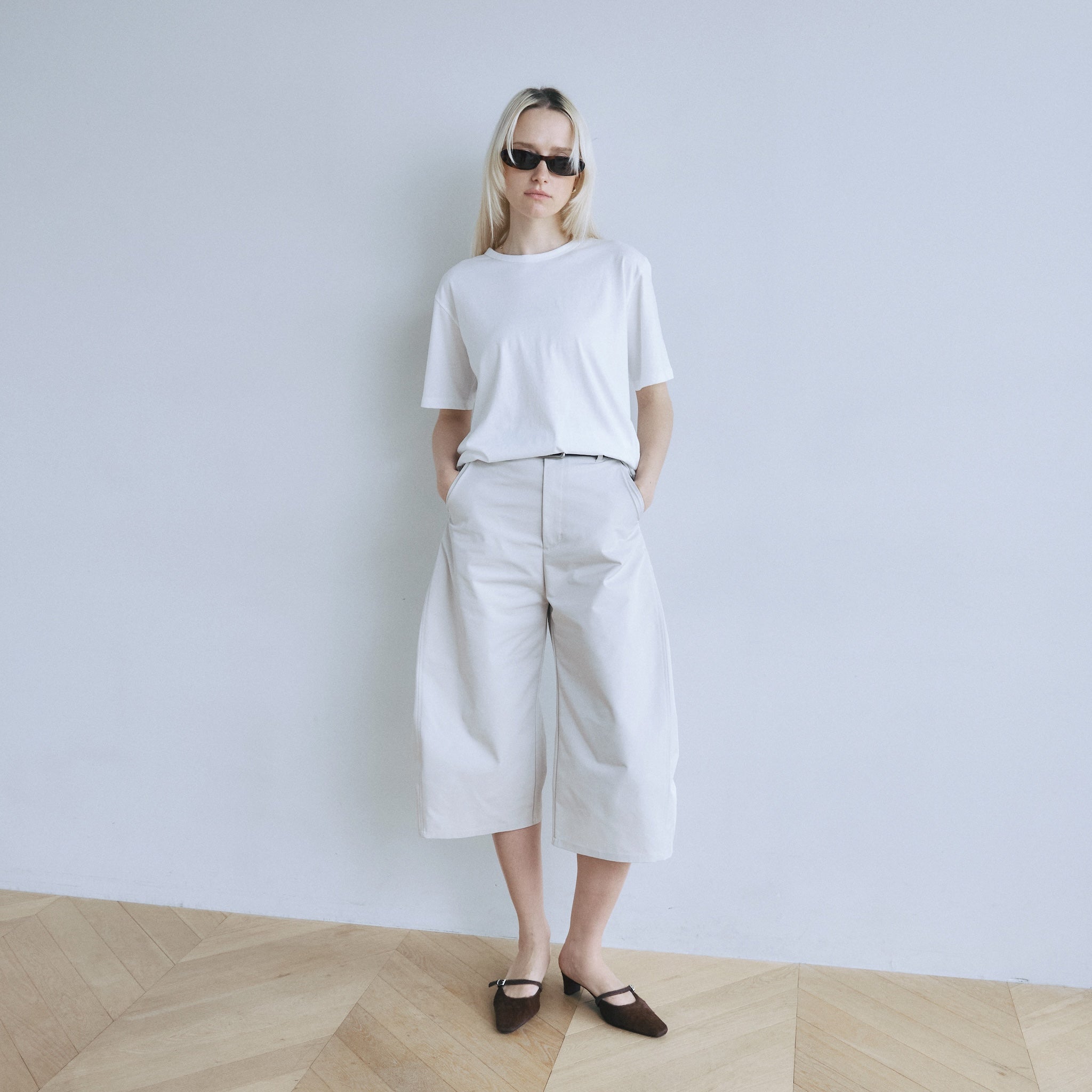 Side-Tuck Cropped Cocoon Pants