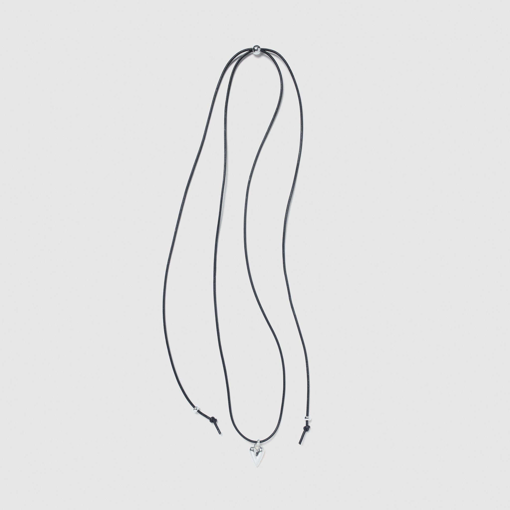 R.heart choker