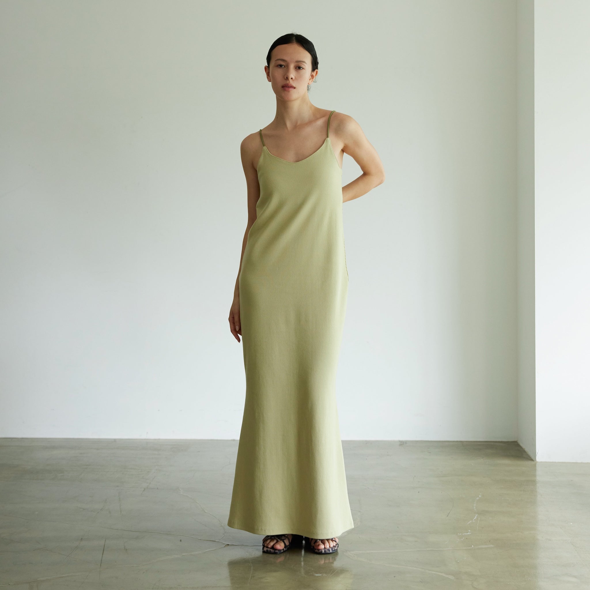 Padded RIB mermaid V-cut cami dress