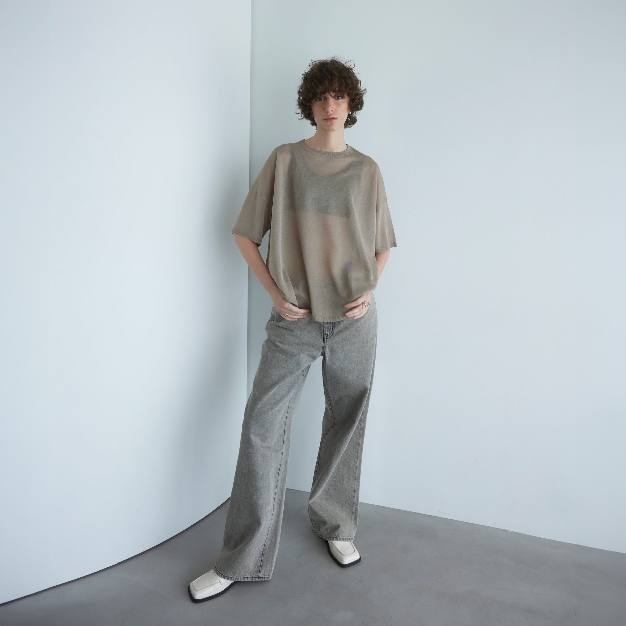 Drytouch sheer knit loose T-shirt