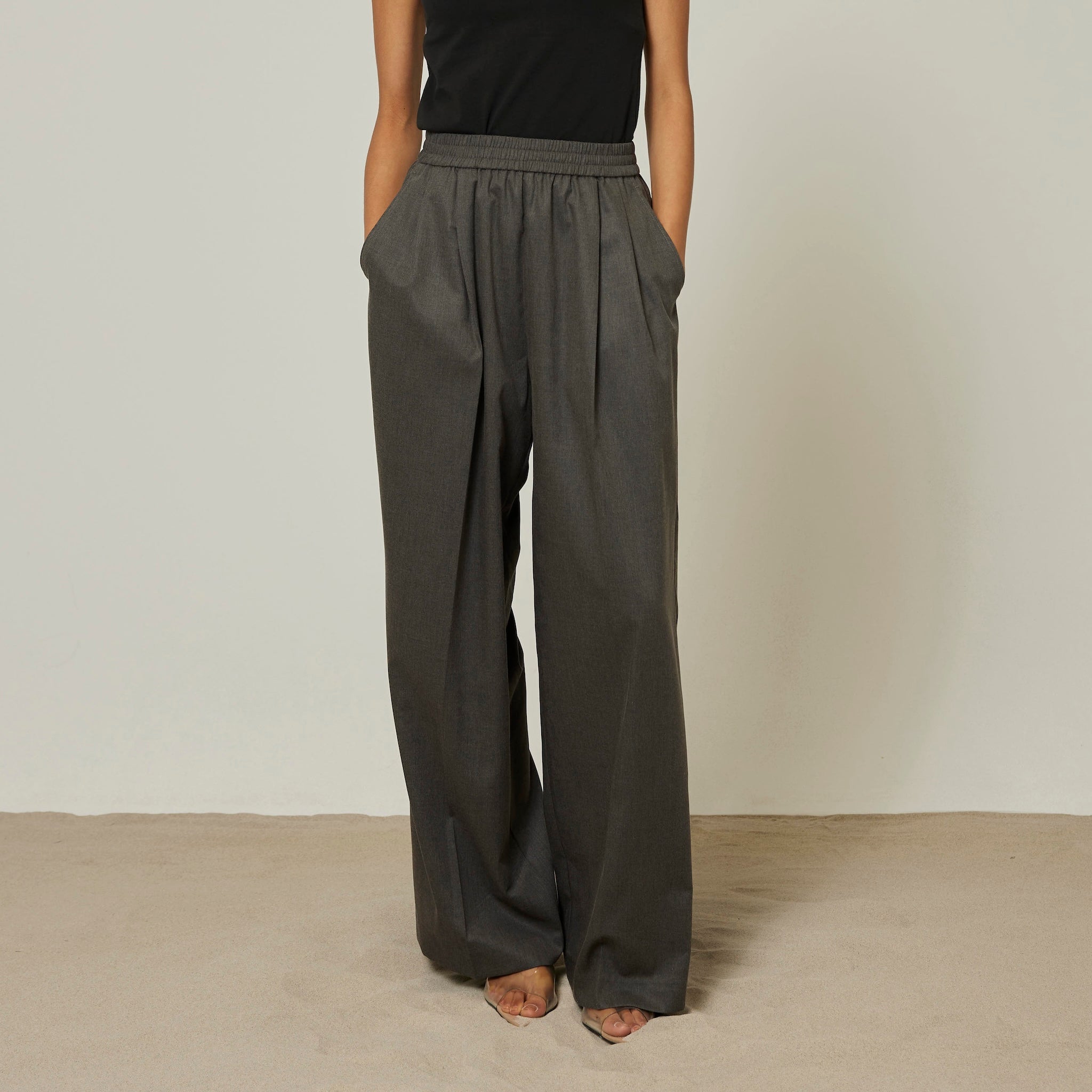 W tuck light easy slacks pants