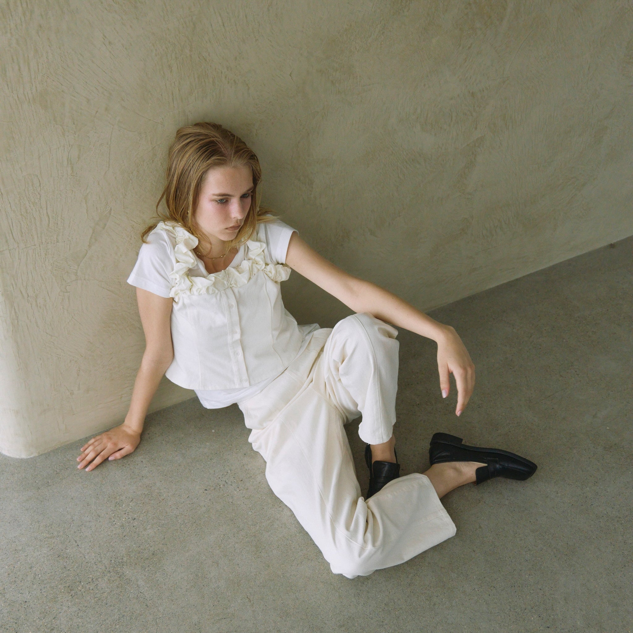 Center seam tapered pants
