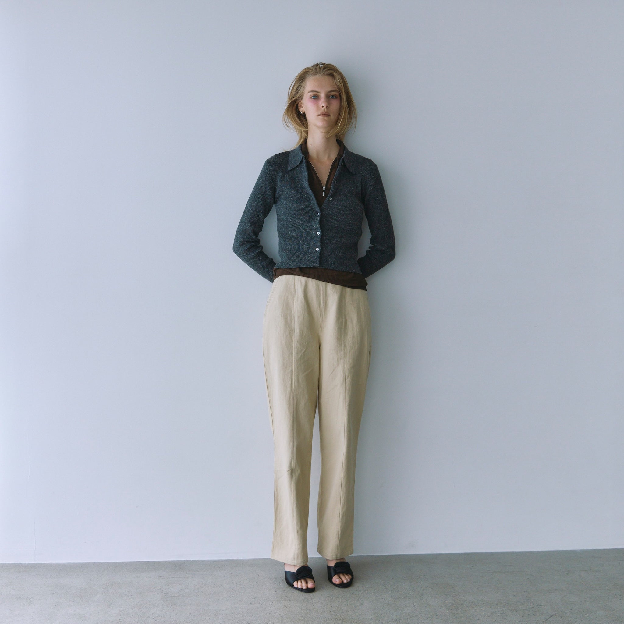 Center seam tapered pants