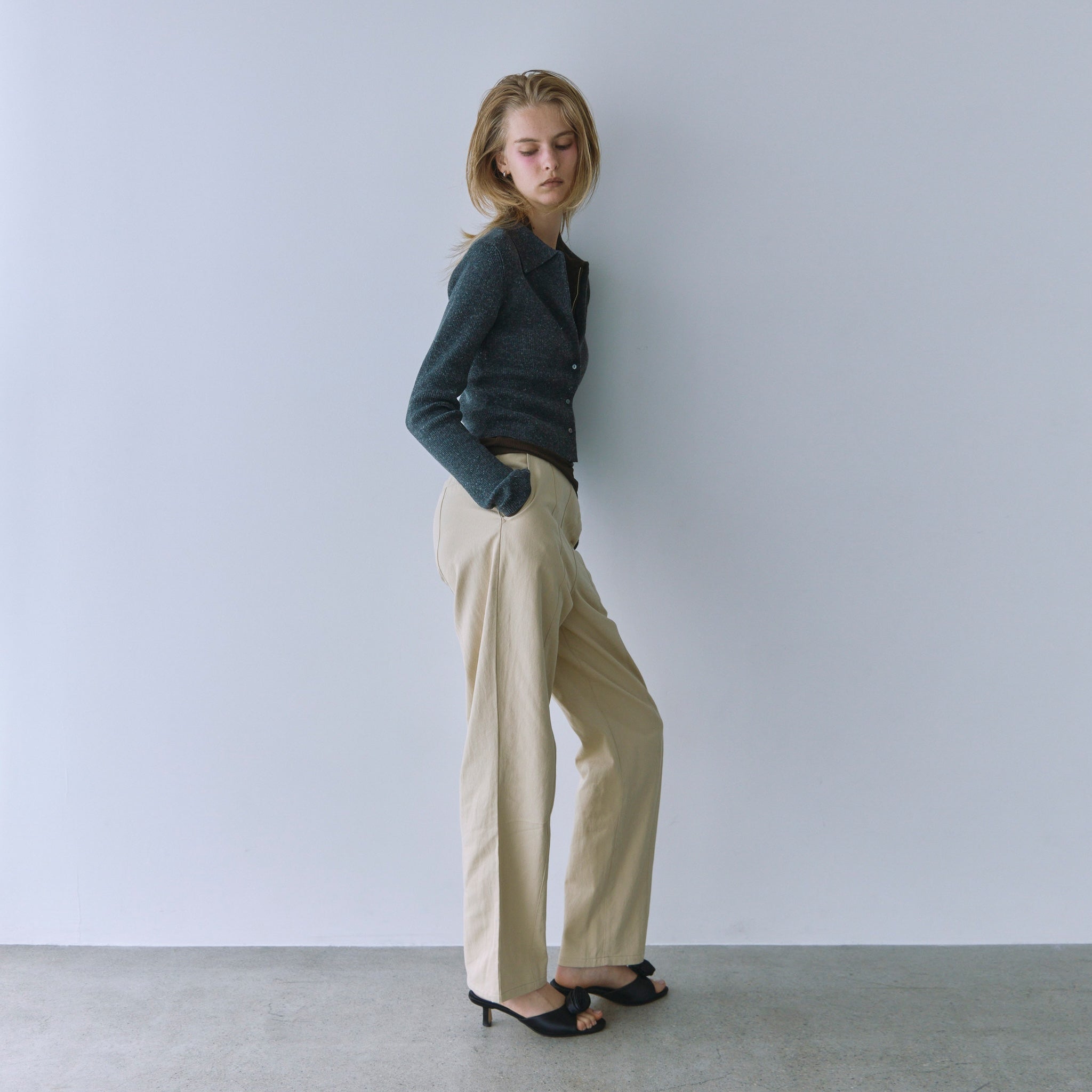 Center seam tapered pants