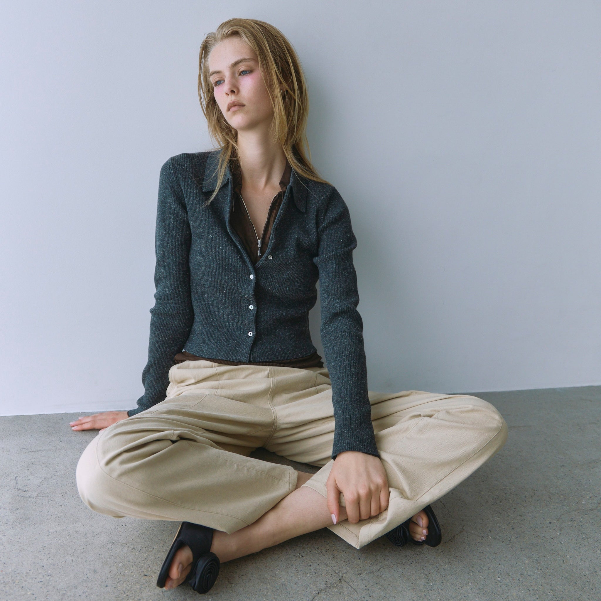 Center seam tapered pants