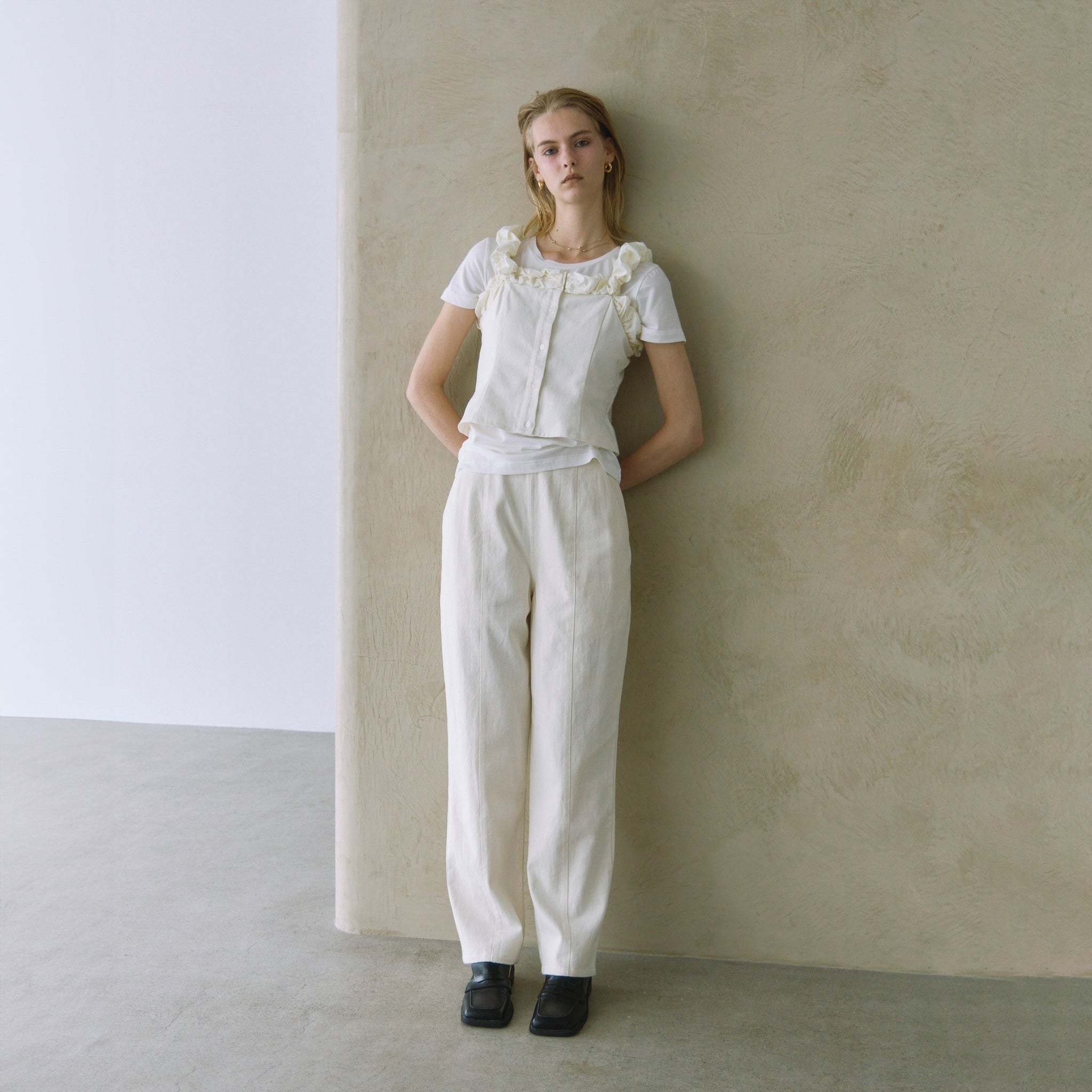 Center seam tapered pants