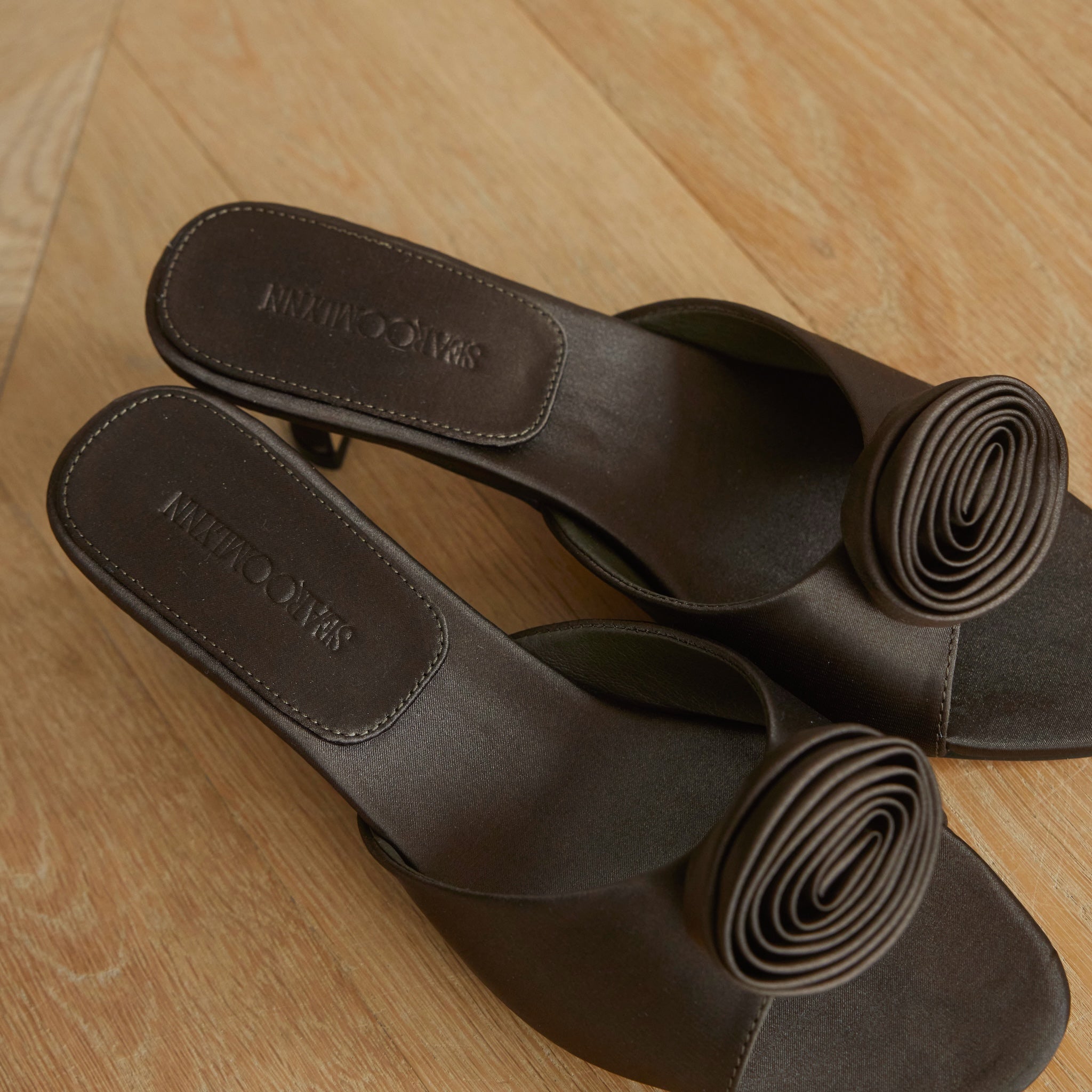 サテンRoseサンダル