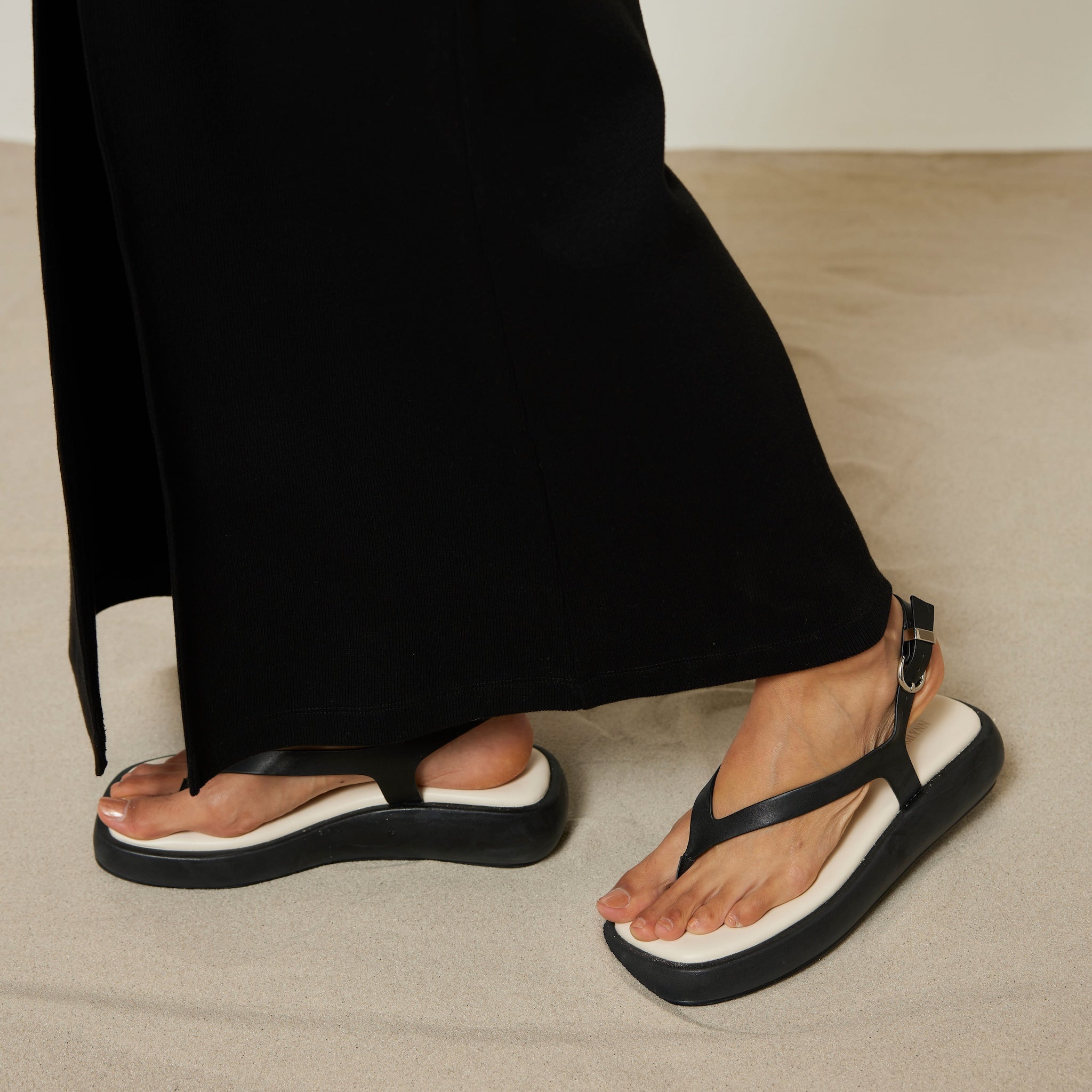 Round Storm Thong Sandals
