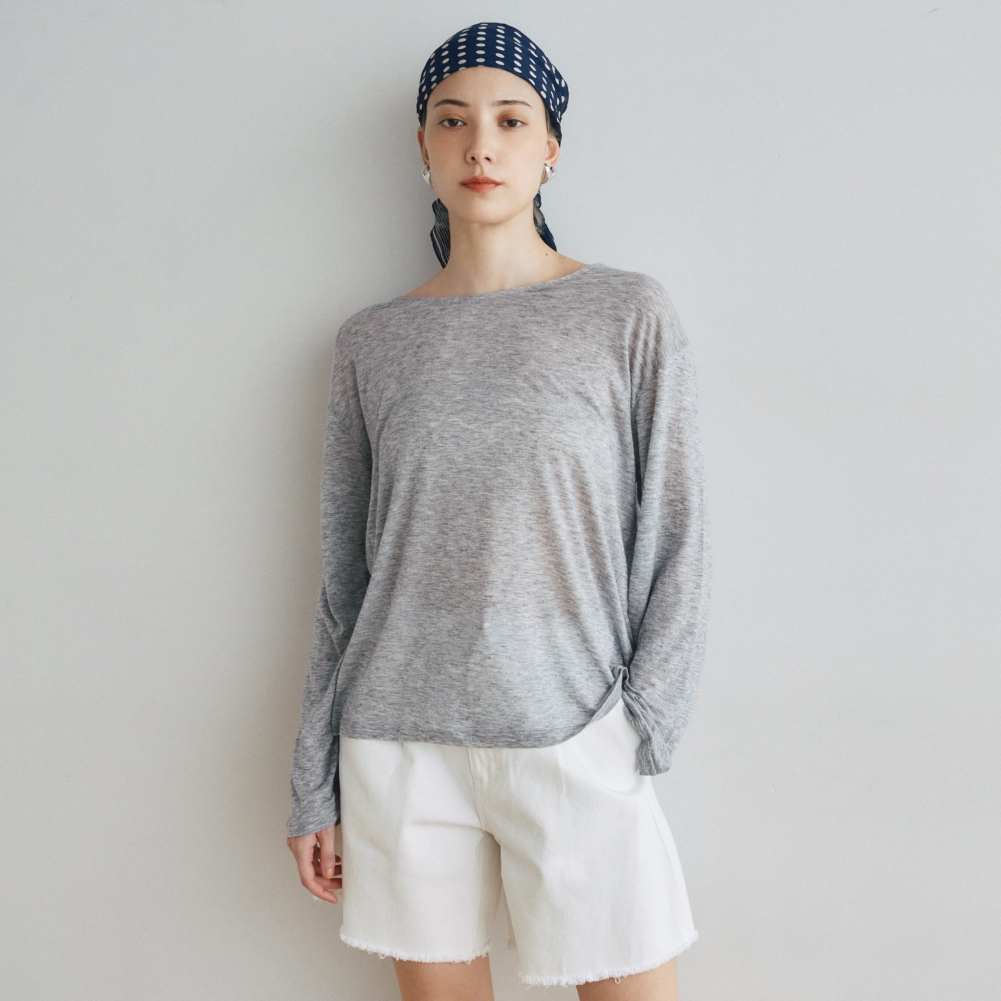 Airy Touch Back Cache-Coeur Top