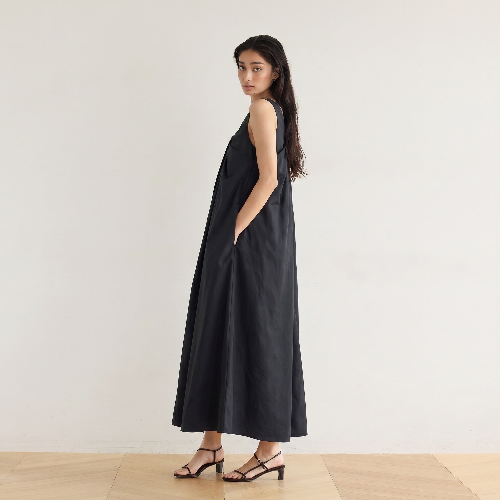 Front Twist Flare Dress