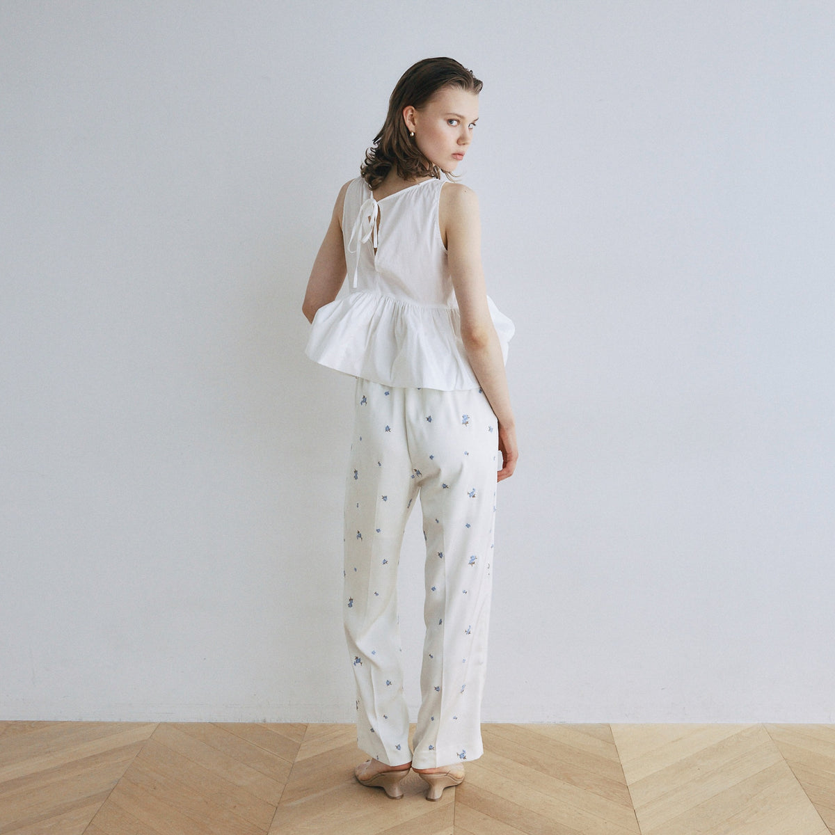 Flower Embroidery Relaxed Pants