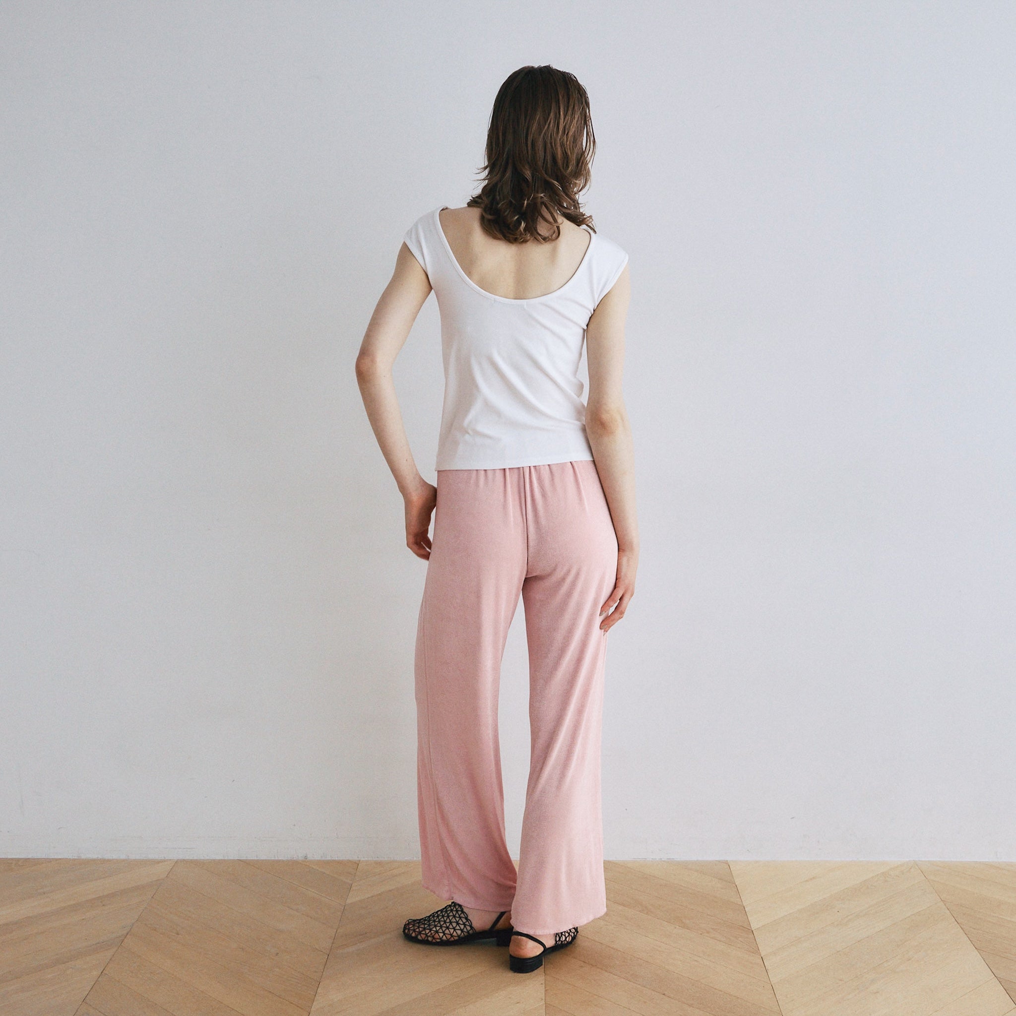 GLOSS RIBストレートパンツ