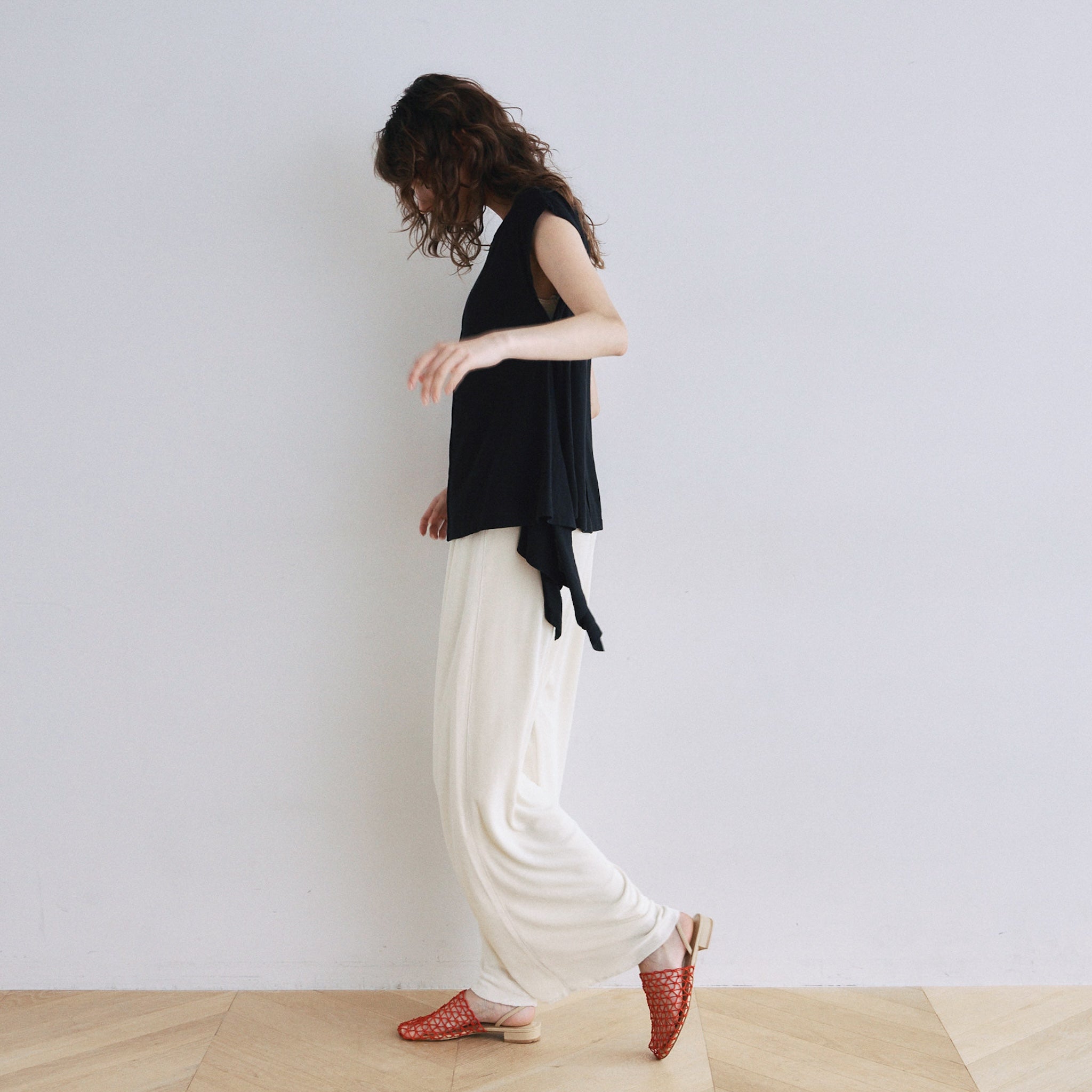 GLOSS RIBストレートパンツ