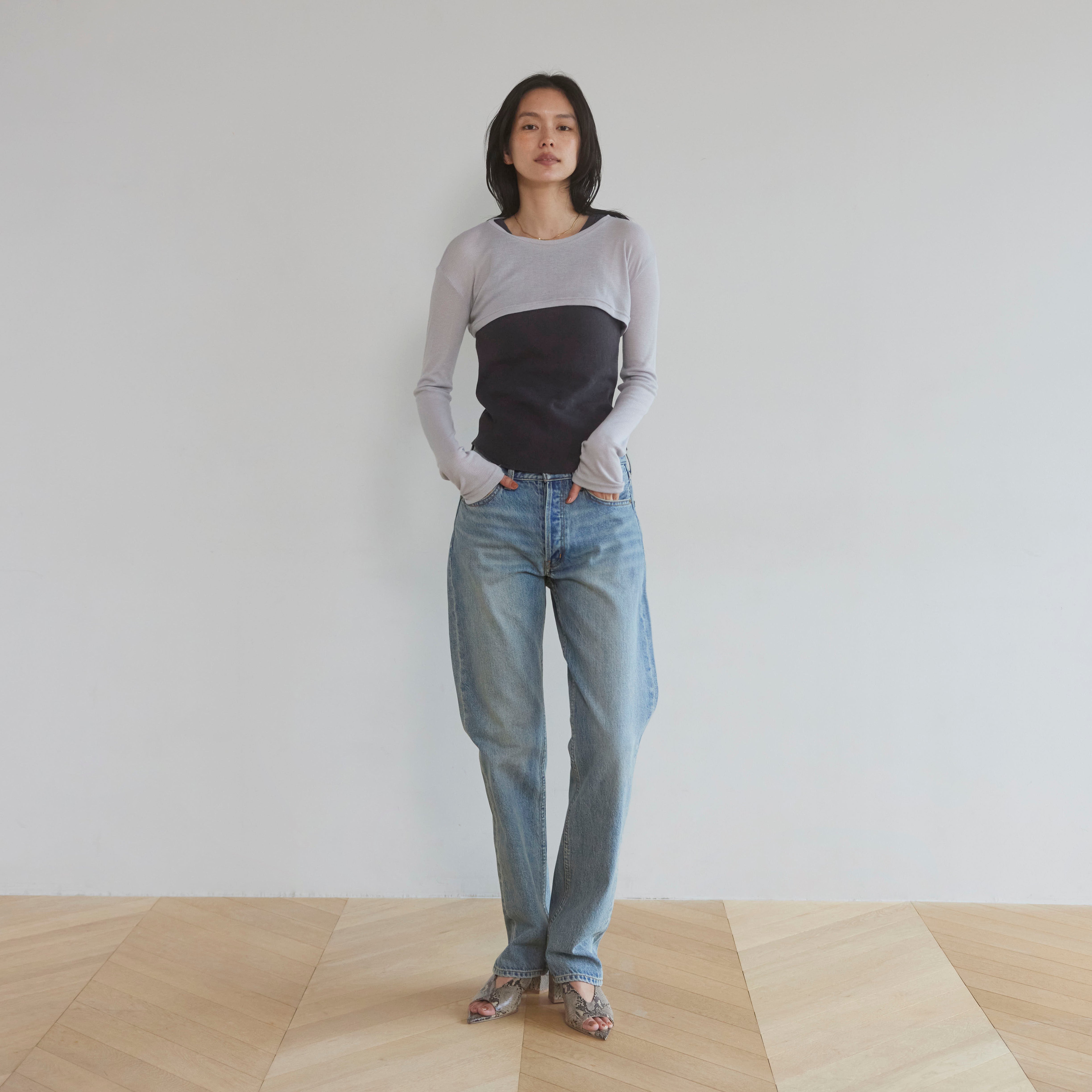 Airy RIB half cut mini top