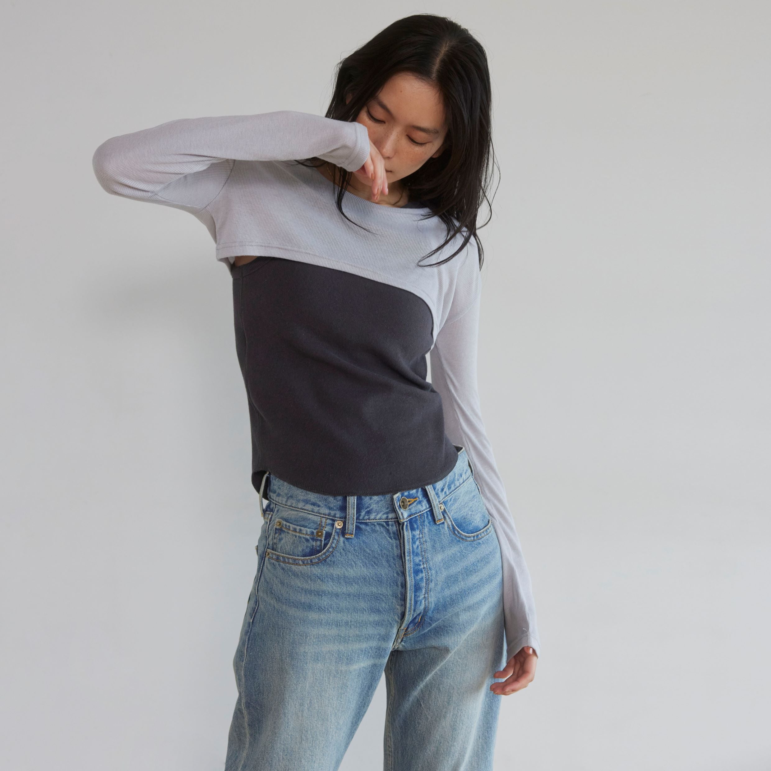Airy RIB half cut mini top