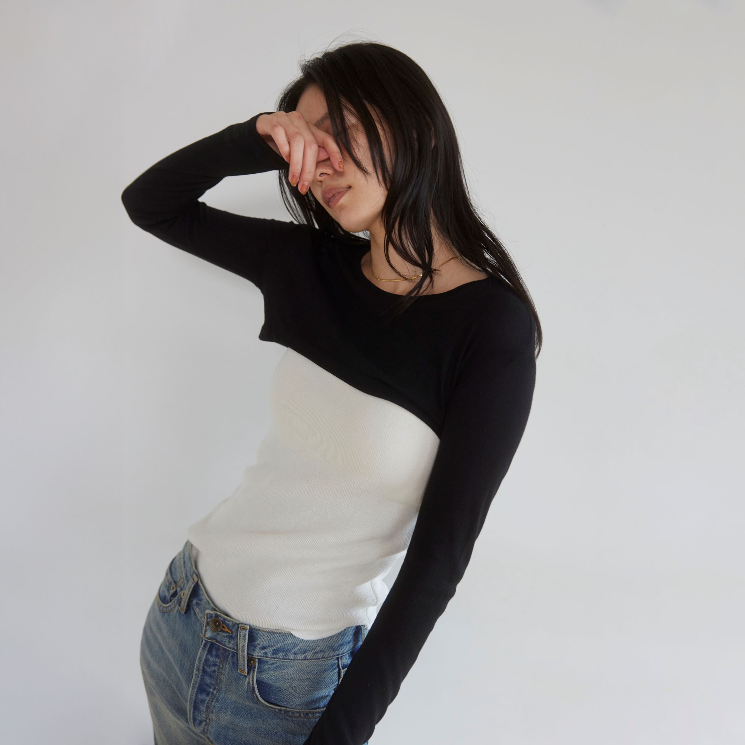 Airy RIB half cut mini top