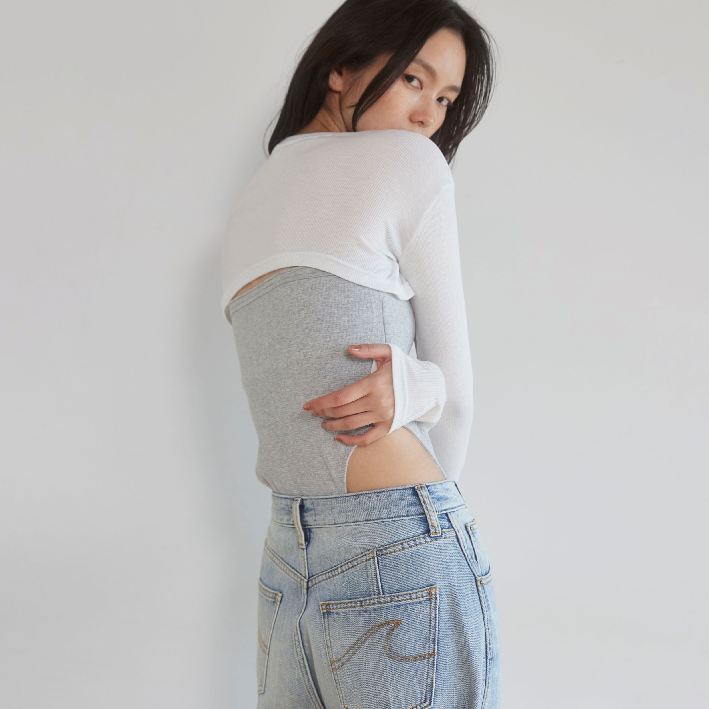 Airy RIB half cut mini top
