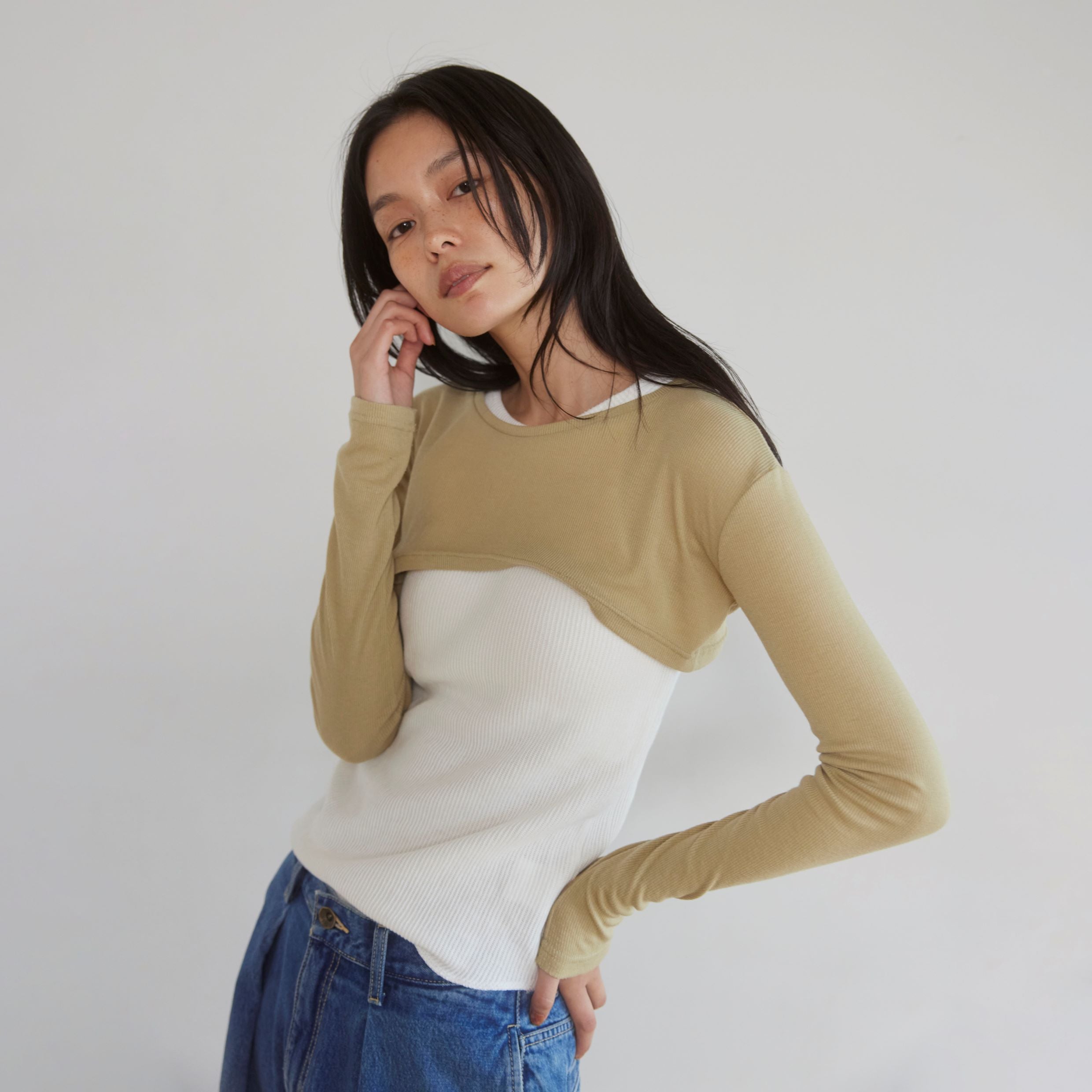 Airy RIB half cut mini top