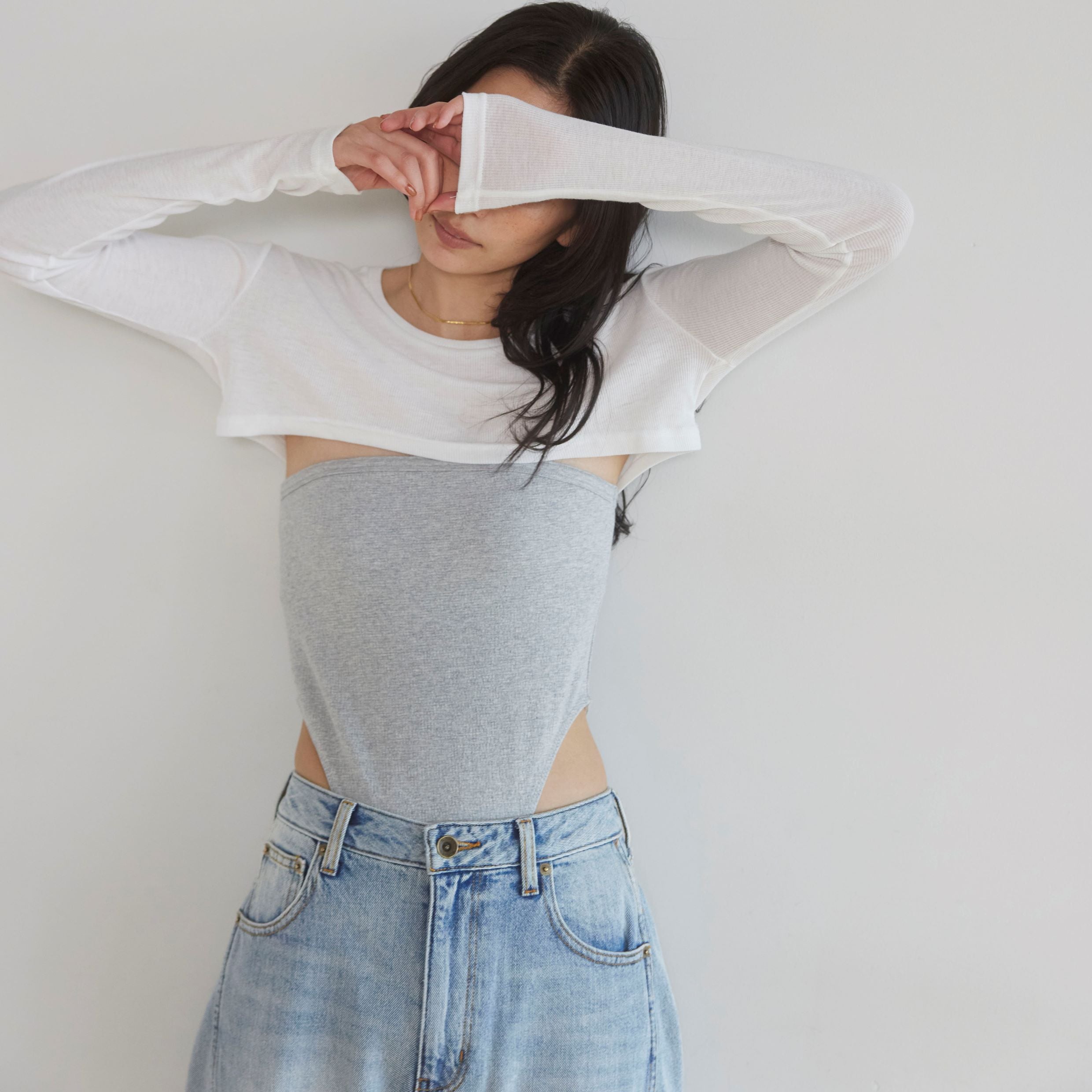 Airy RIB half cut mini top