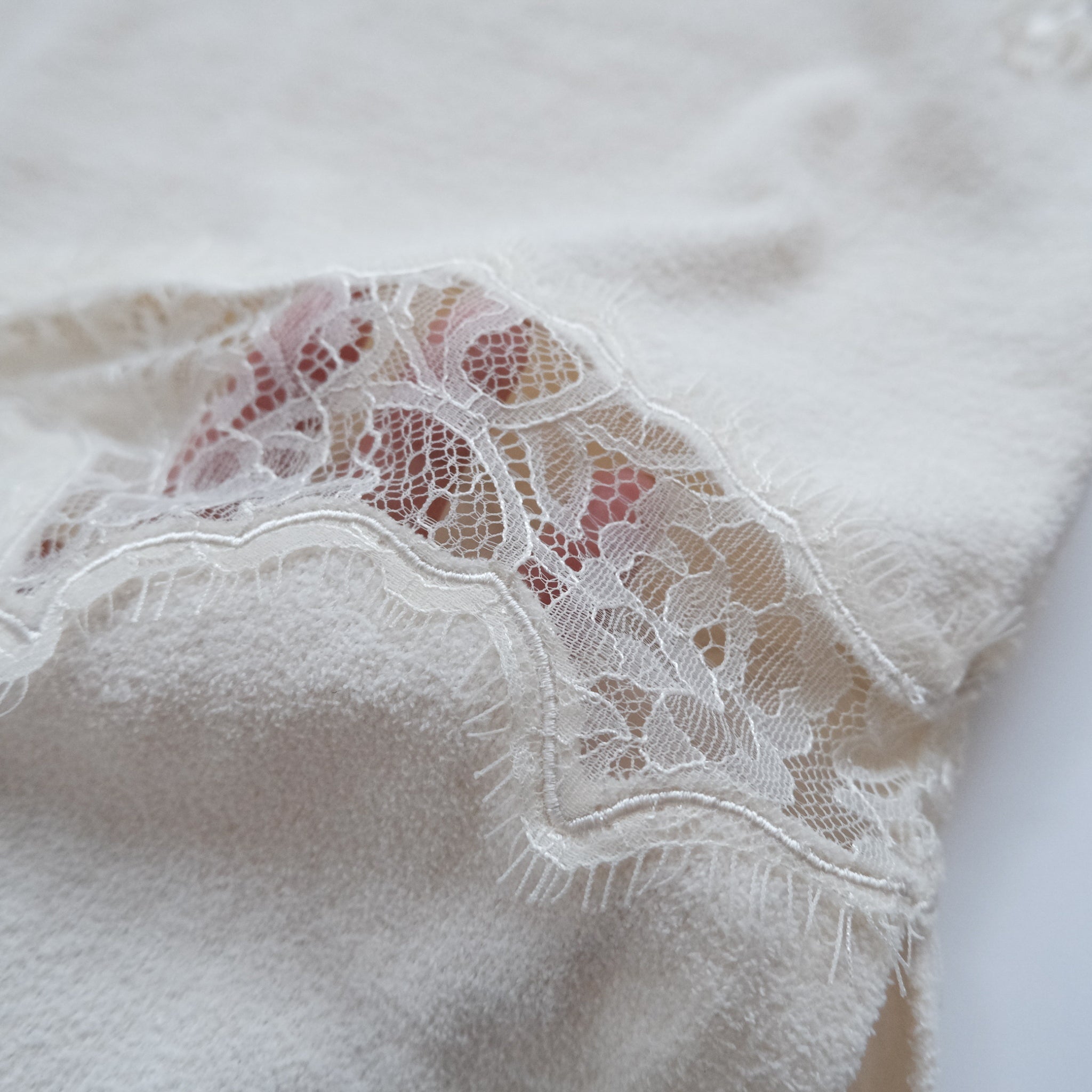 Curve lace Docking mall knit skirt