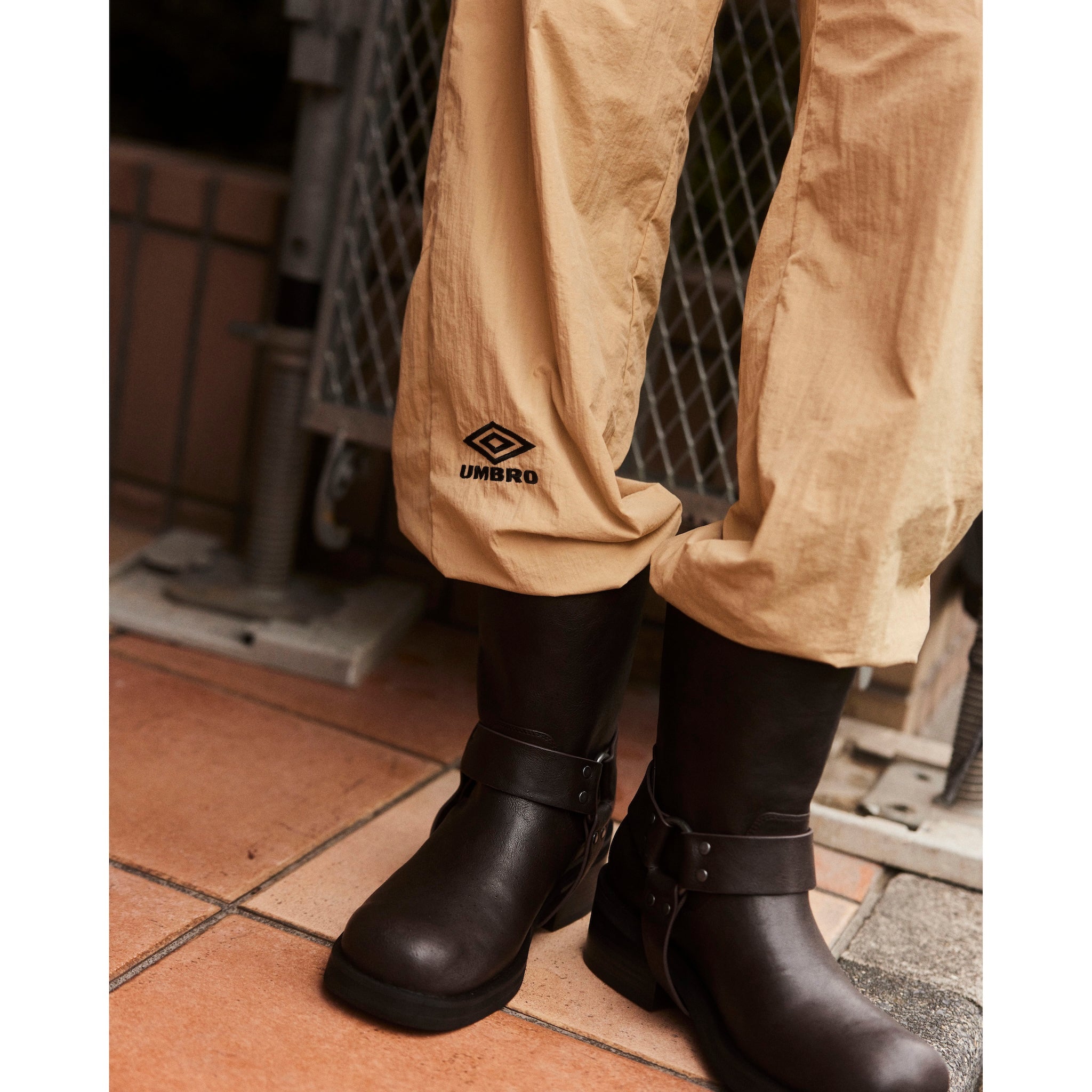 UMBRO x SRL ナイロントラックパンツ