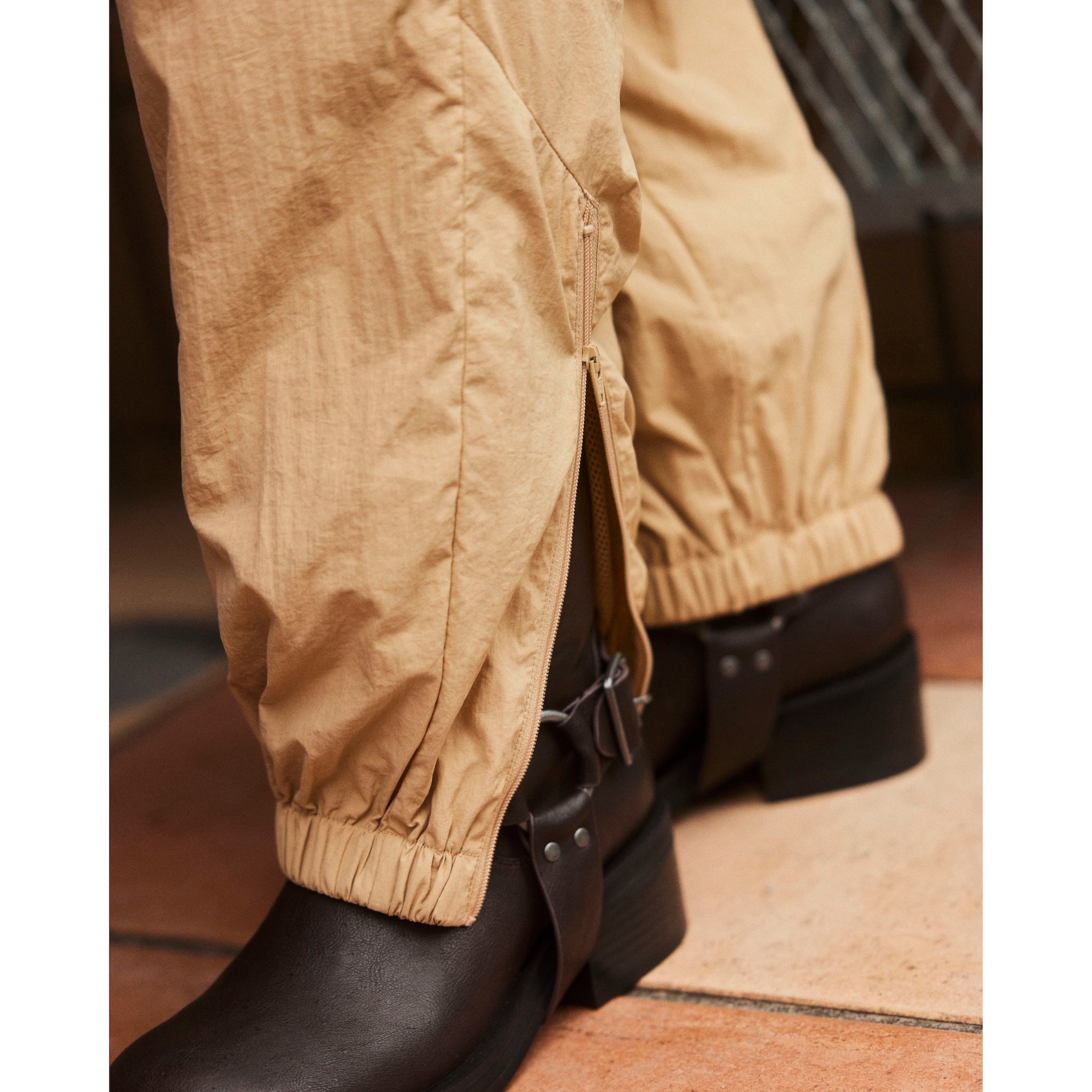 UMBRO x SRL ナイロントラックパンツ