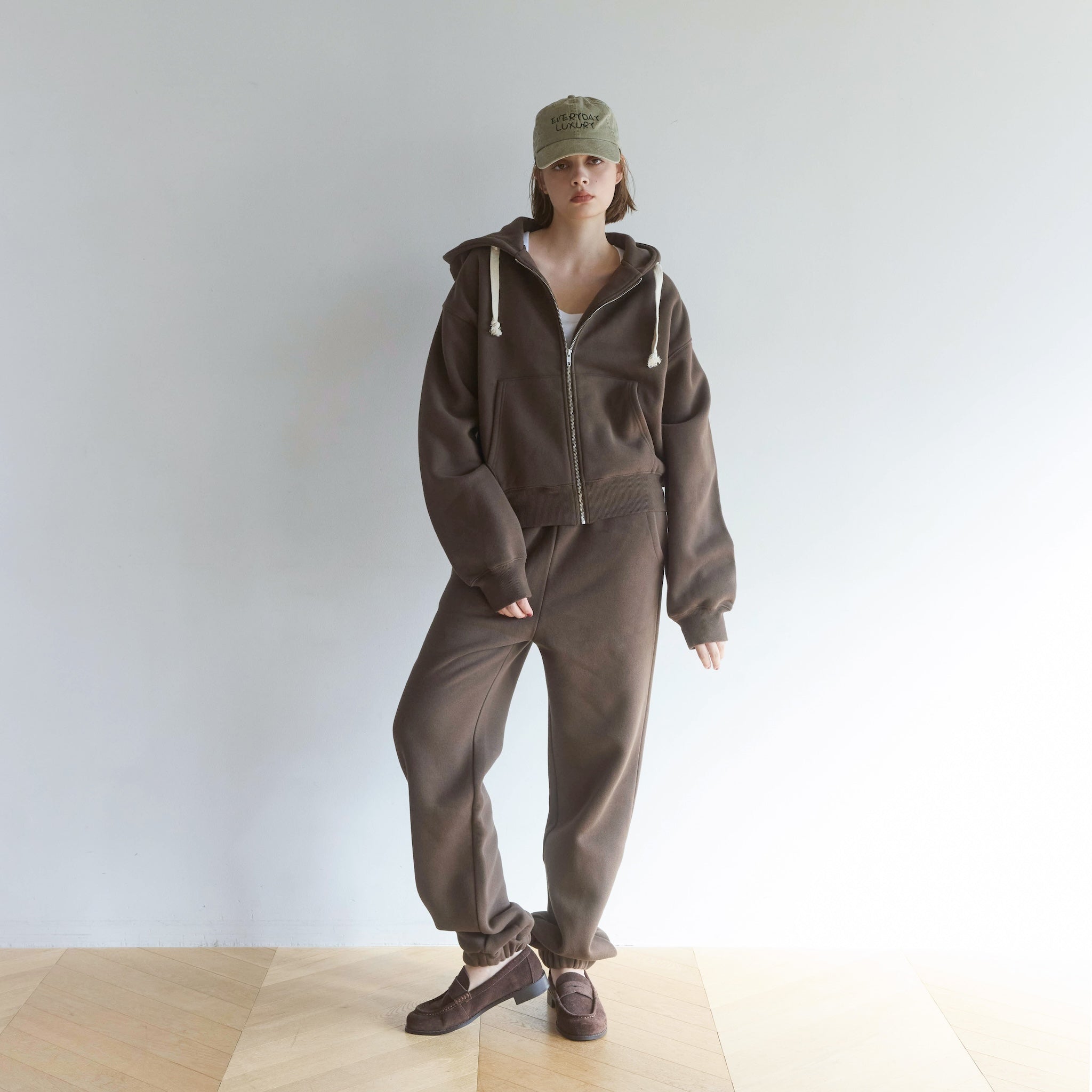 Volume Sweat waist gathered pants