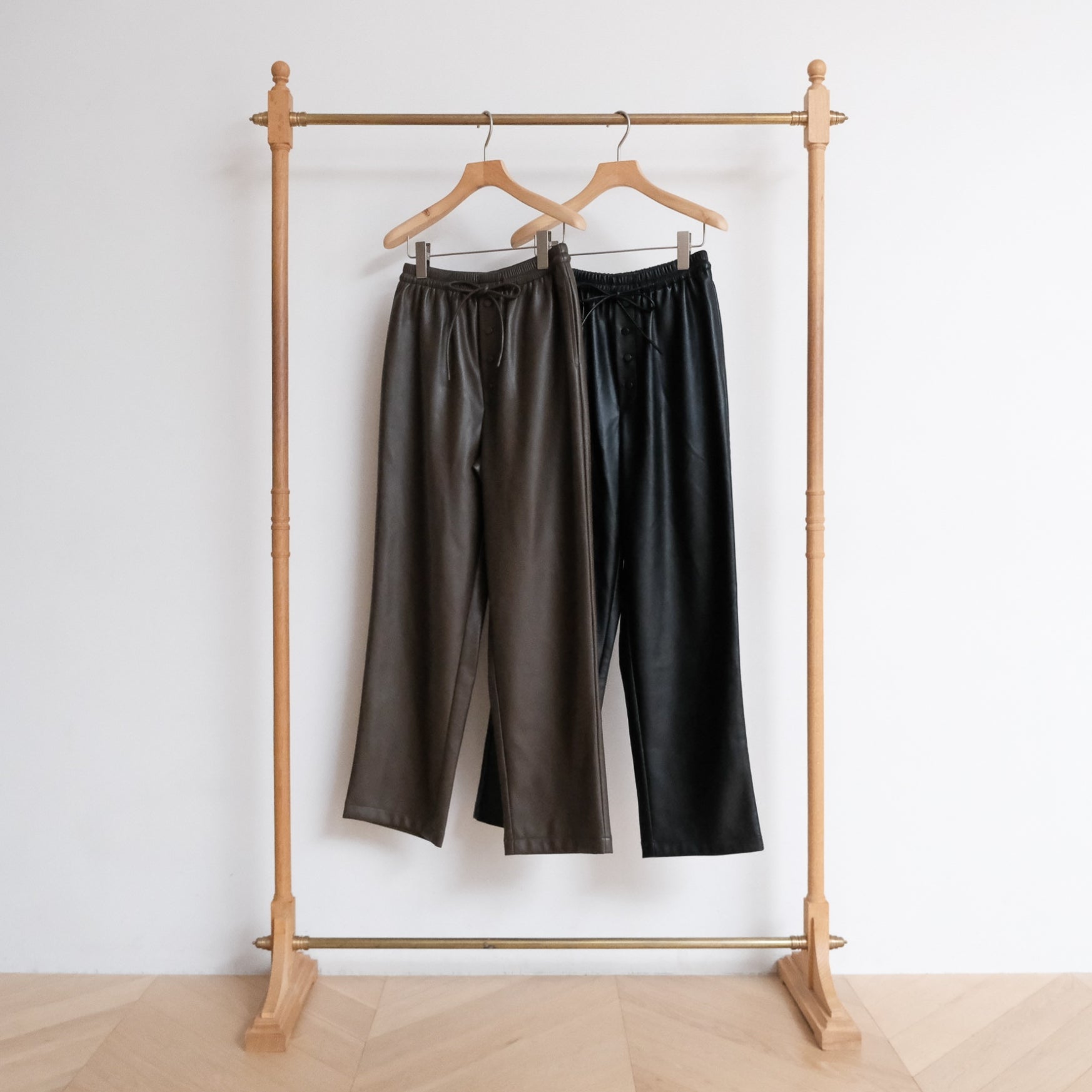 Soft Stretch ECO Leather Gathered Pants