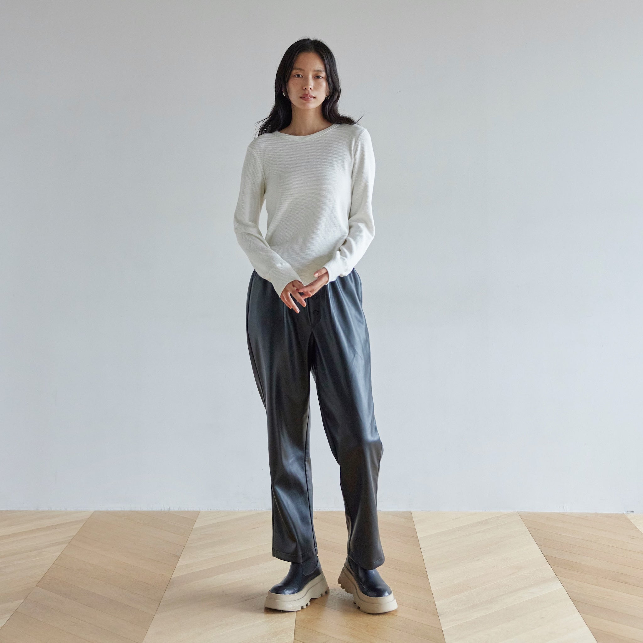 Soft Stretch ECO Leather Gathered Pants