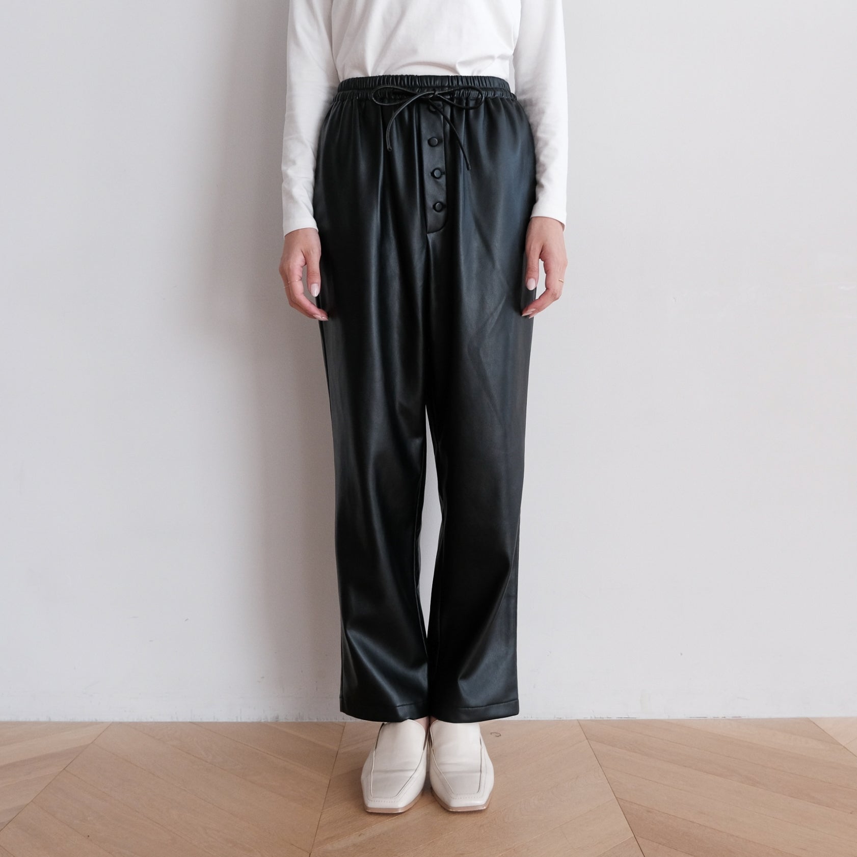 Soft Stretch ECO Leather Gathered Pants