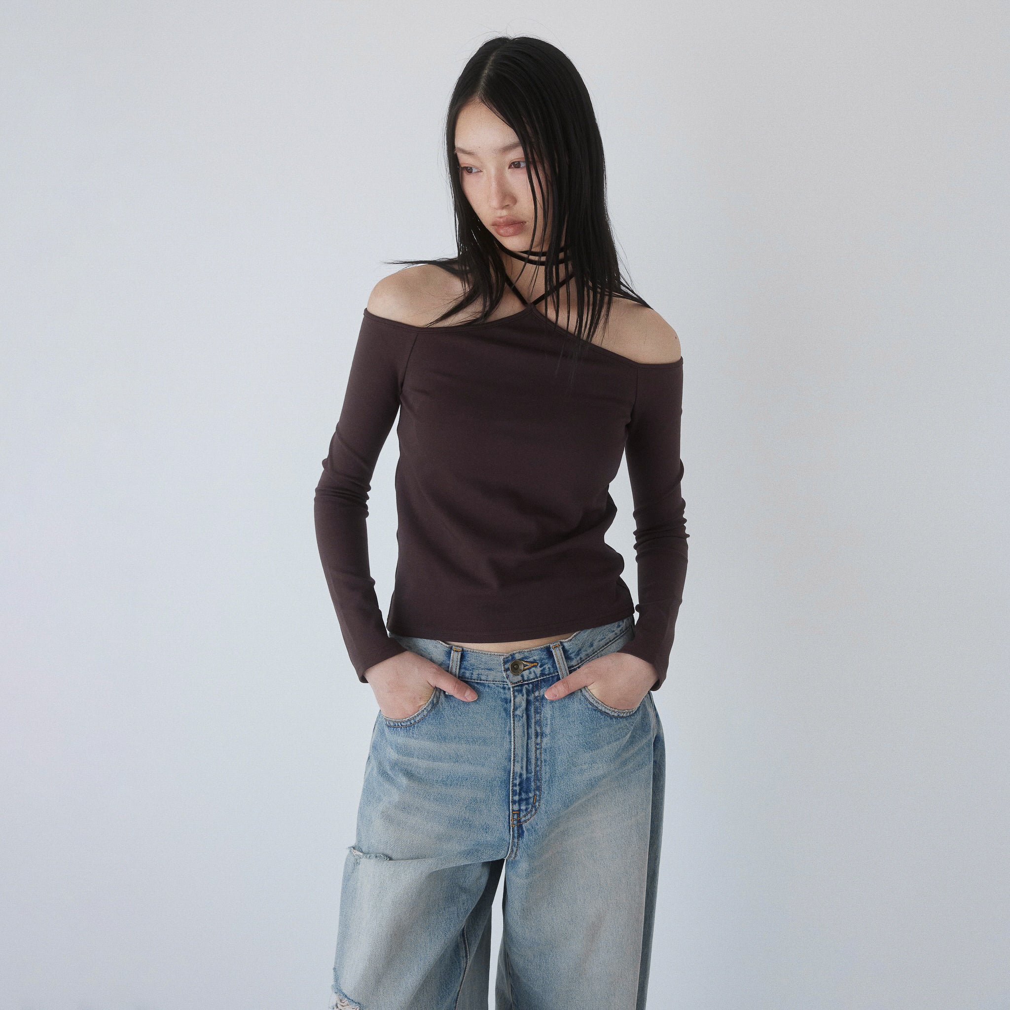 Mofty Off-the-Shoulder Halter Top